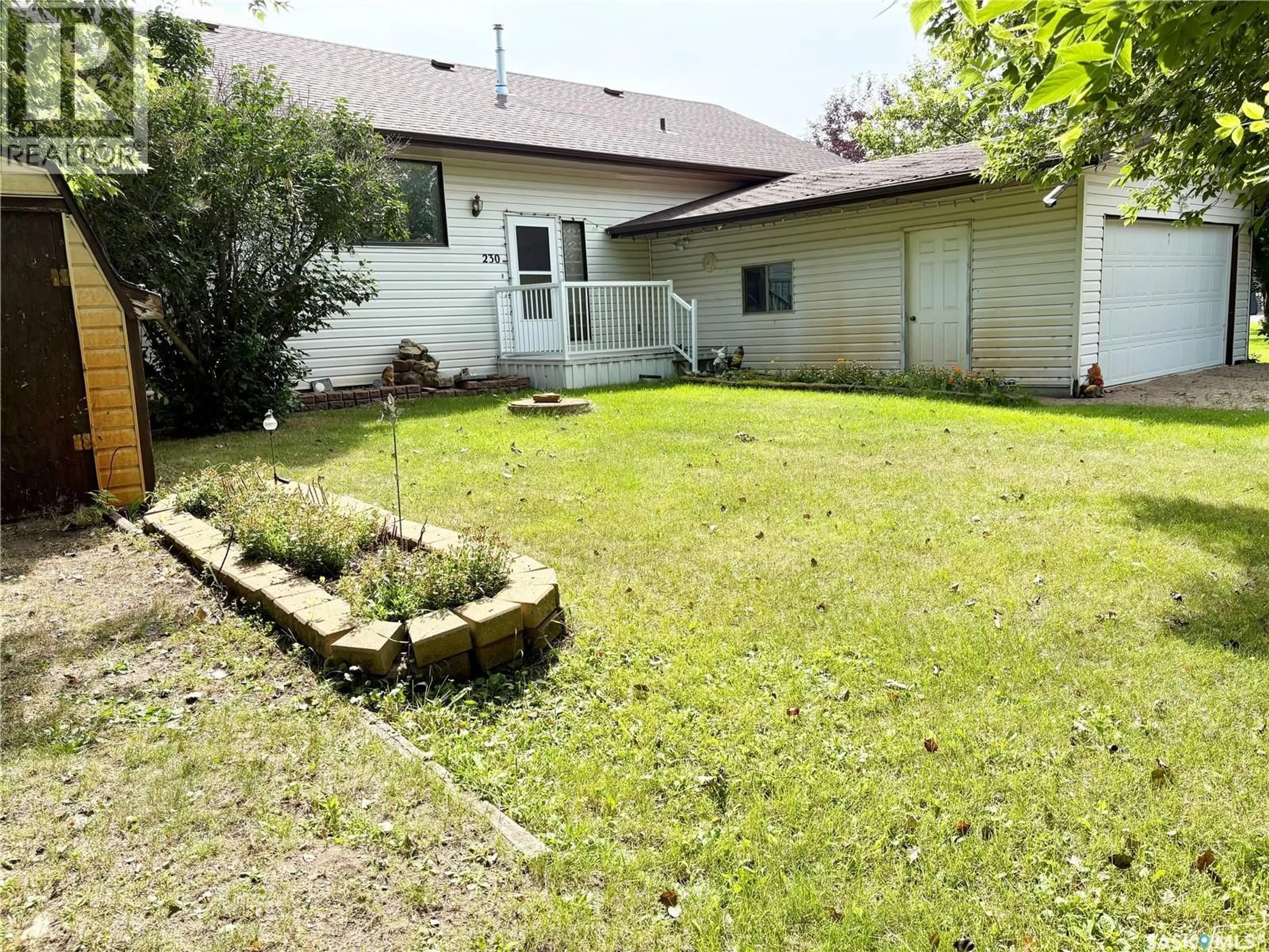A pic from outside/outdoor area/front of a property/back of a property/a pic from drone, street for 230 AUGUSTA PLACE, Good Spirit Lake Saskatchewan S0A0L0