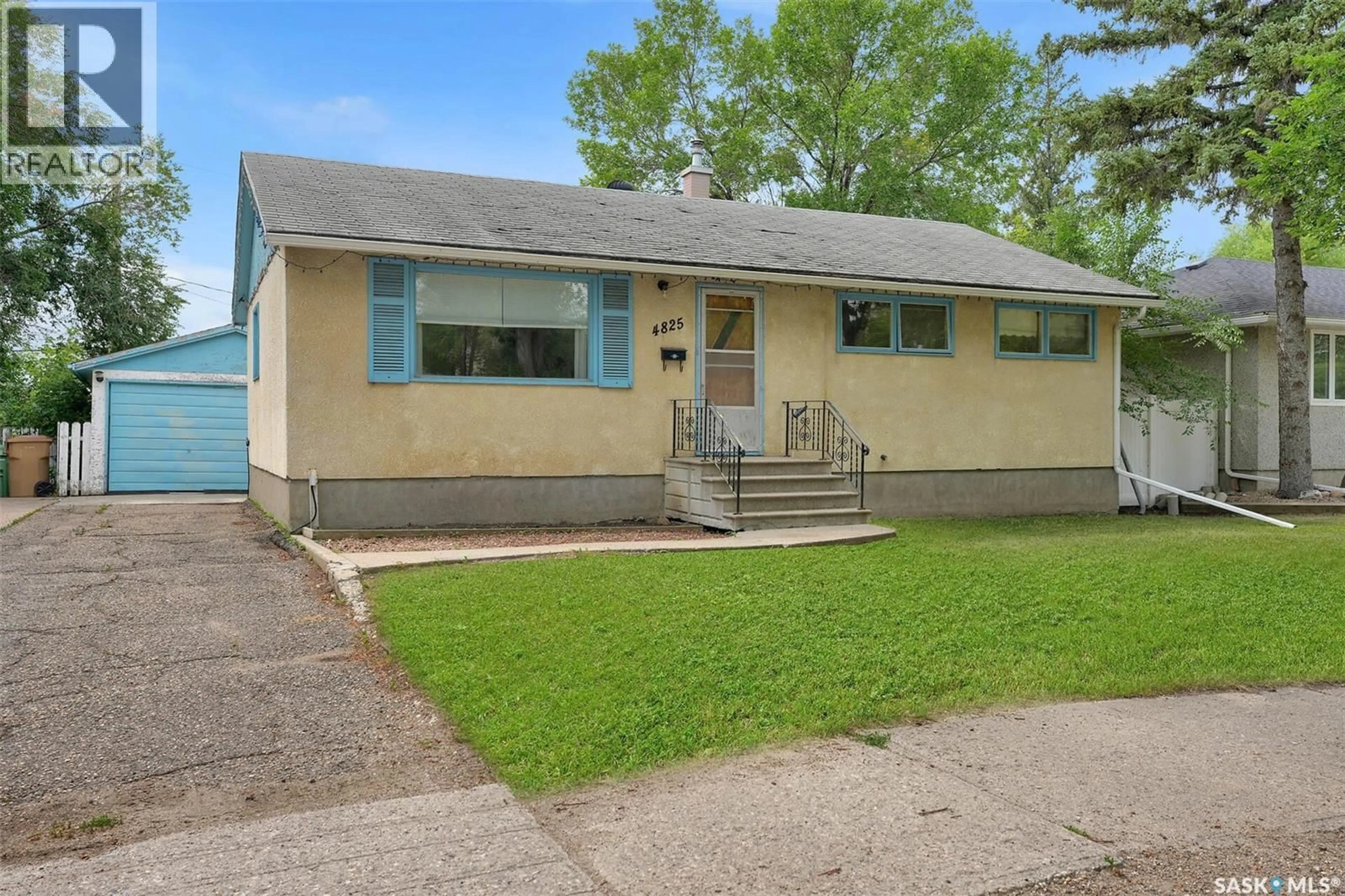 Home with vinyl exterior material, street for 4825 SHERWOOD DRIVE, Regina Saskatchewan S4R4B9