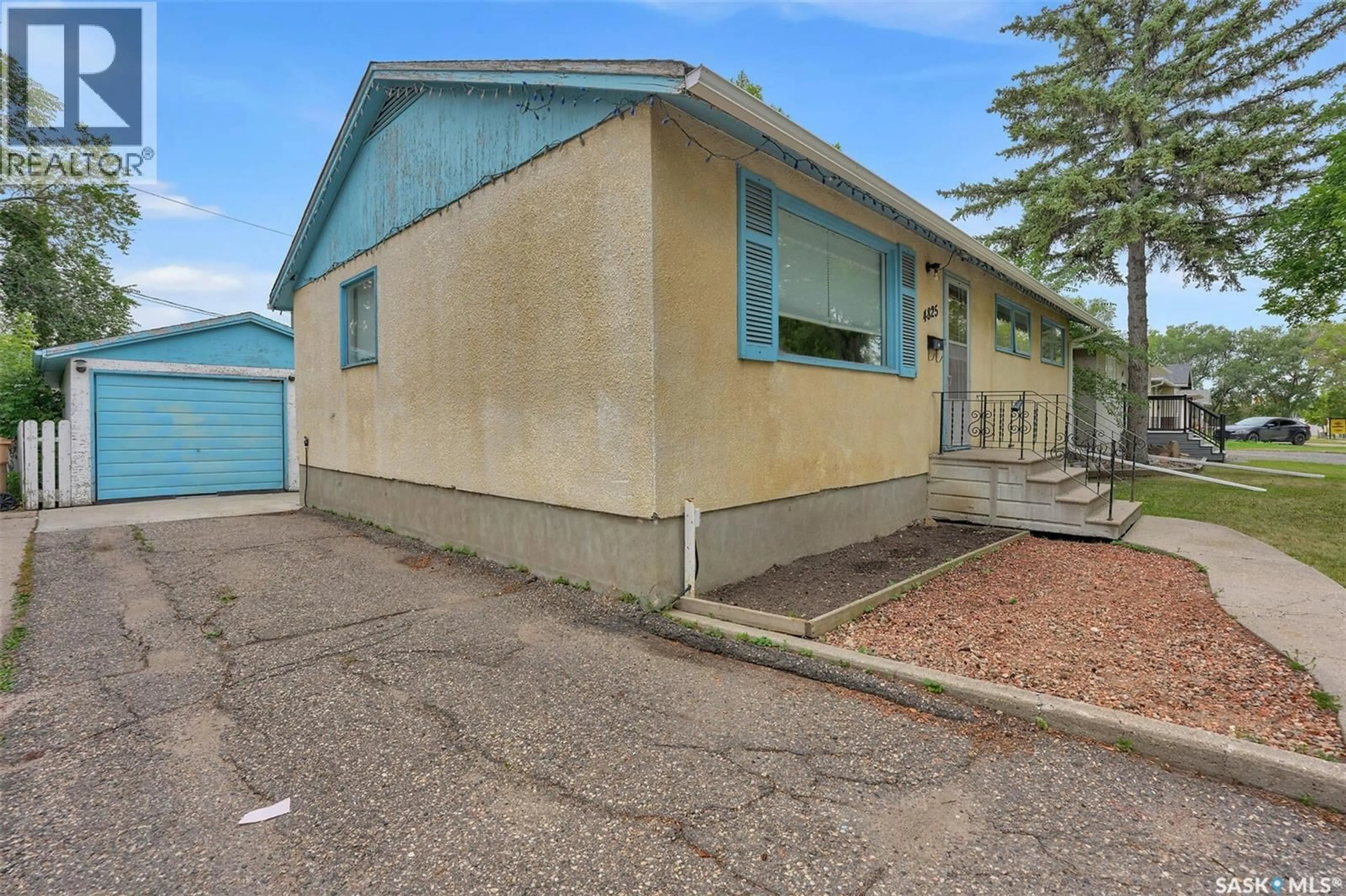 Unknown for 4825 SHERWOOD DRIVE, Regina Saskatchewan S4R4B9