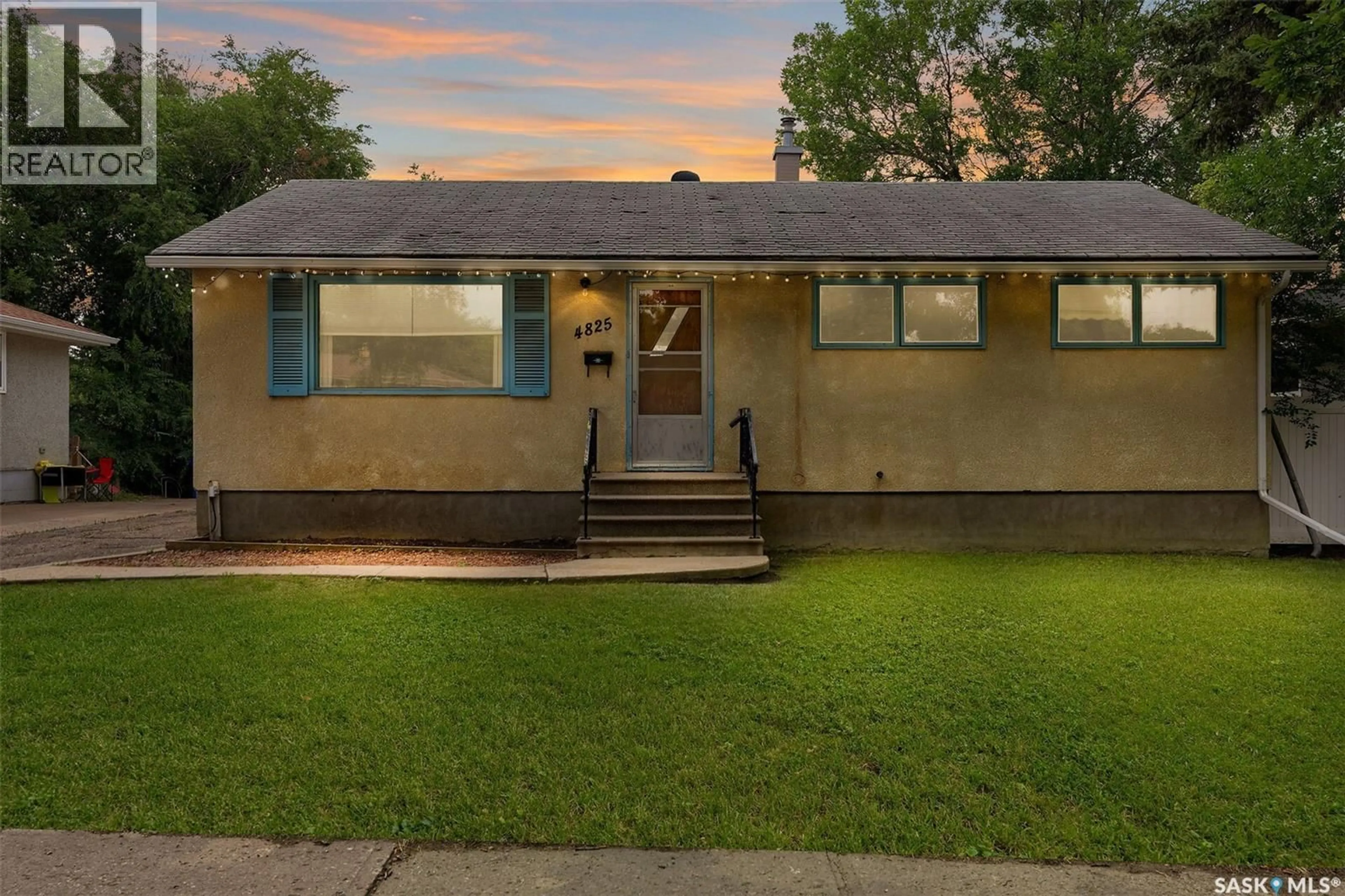 Home with vinyl exterior material, street for 4825 SHERWOOD DRIVE, Regina Saskatchewan S4R4B9