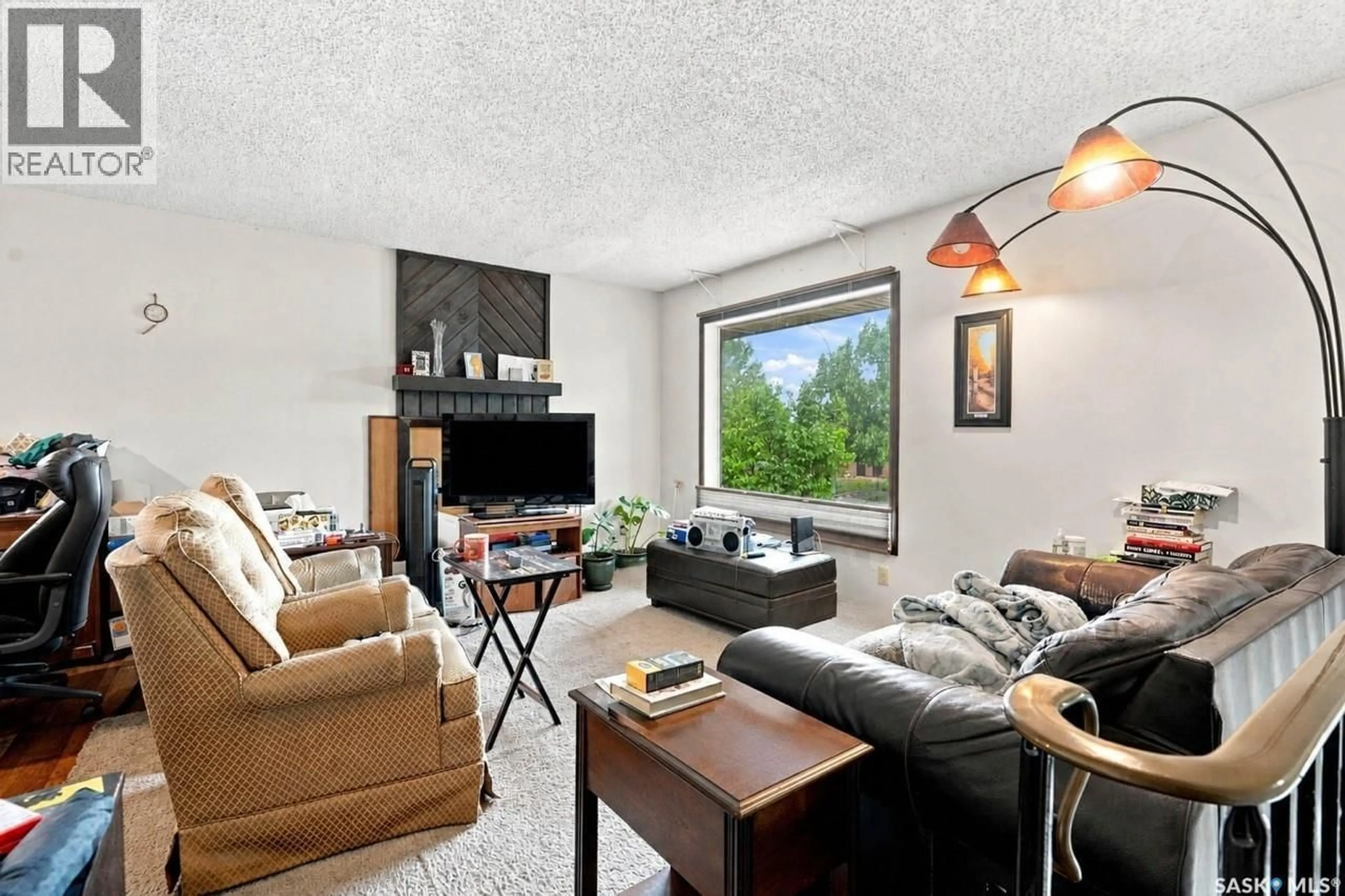 Living room with furniture, unknown for 41 BLACKLEY PLACE, Saskatoon Saskatchewan S7M5B1