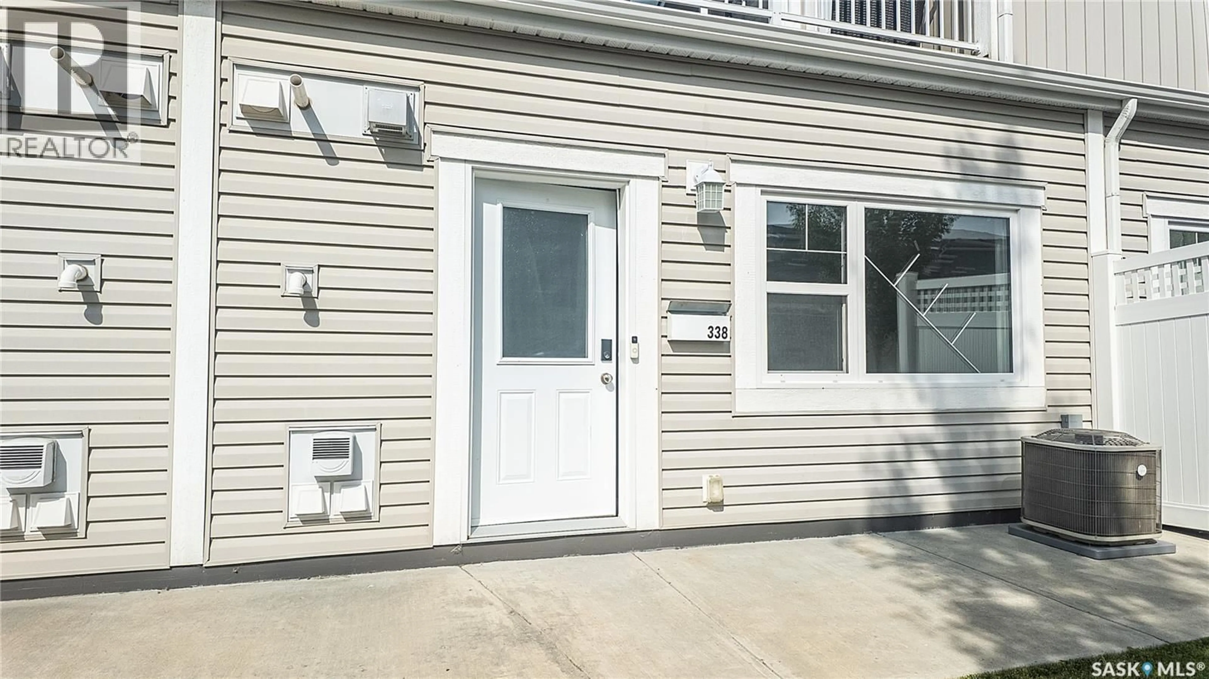 Patio, street for 338 522 CORNISH ROAD, Saskatoon Saskatchewan S7T0Z4