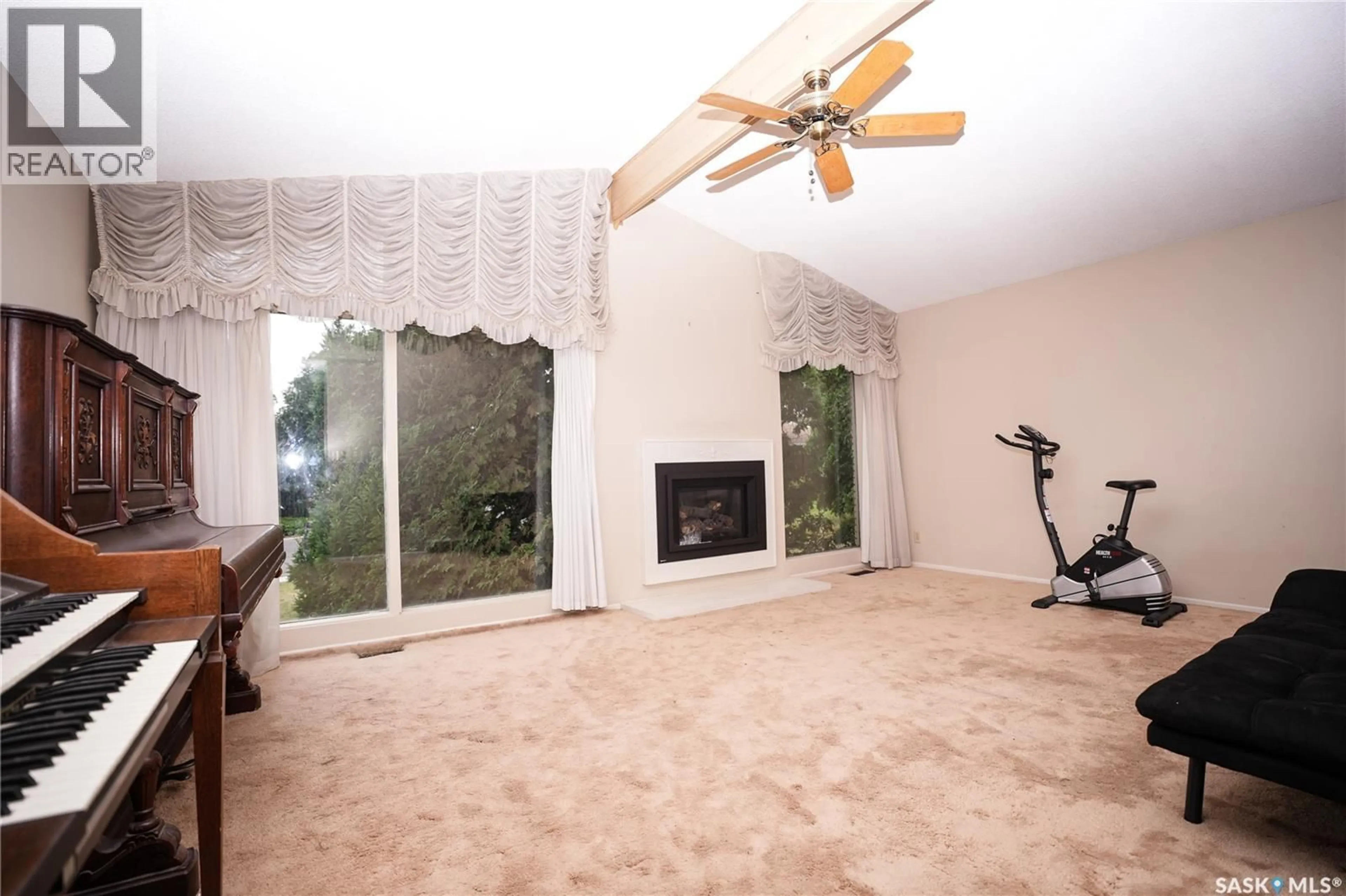 A pic of a room for 145 MAYFAIR CRESCENT, Regina Saskatchewan S4S4J1