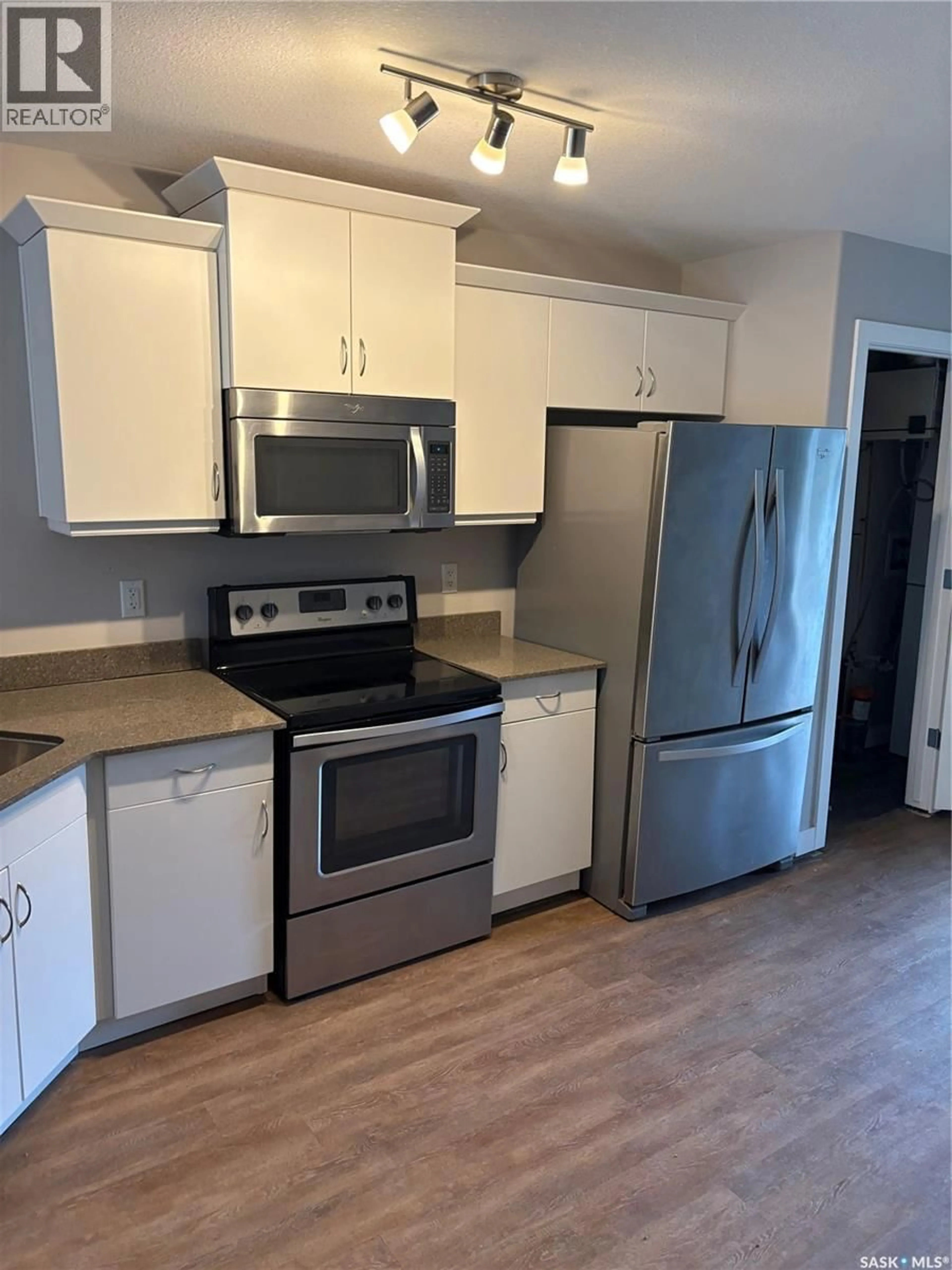 Standard kitchen, wood/laminate floor for 2034 ST JOHN STREET, Regina Saskatchewan S4P1S4
