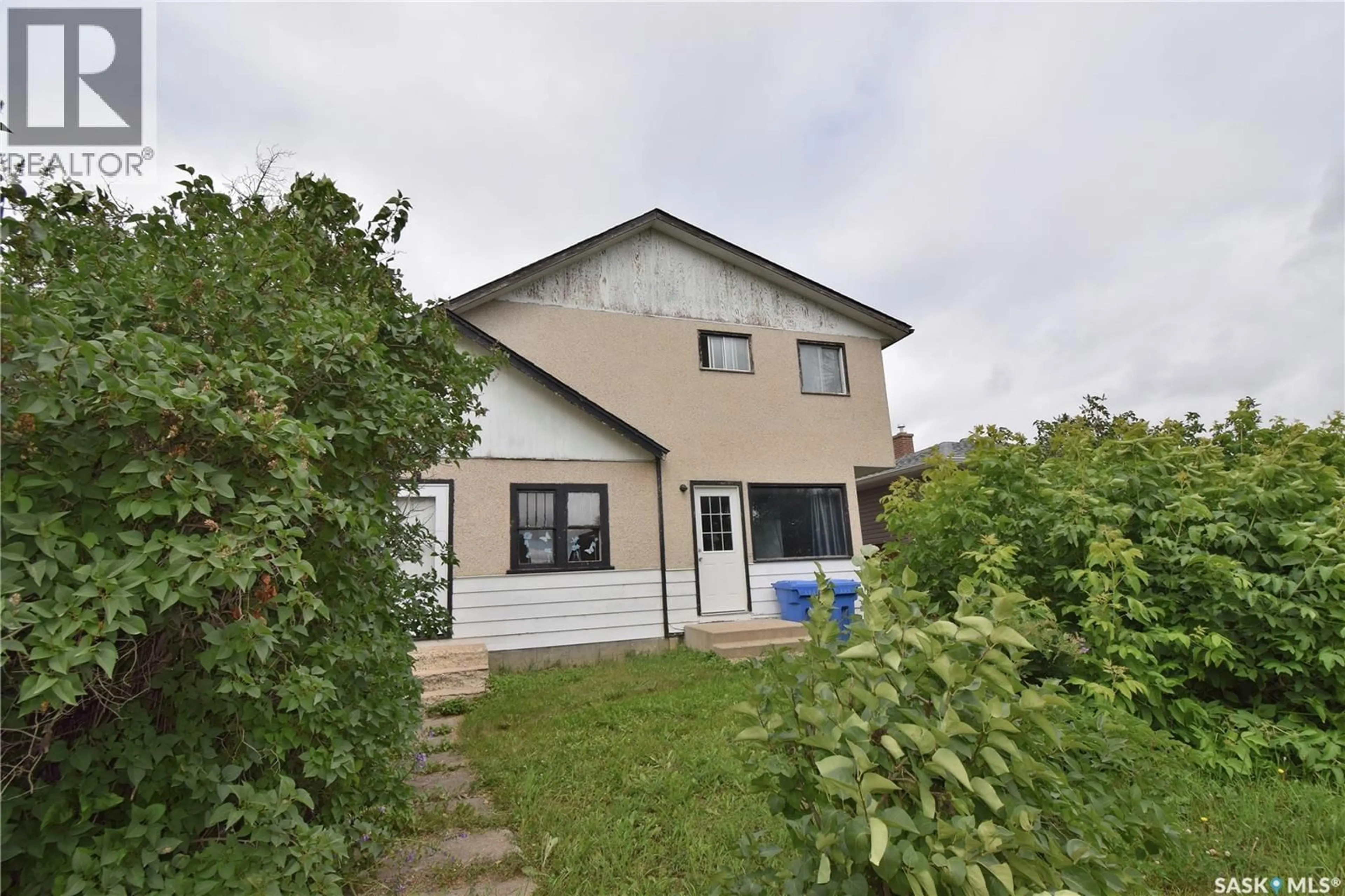 Unknown for 664 7TH STREET, Prince Albert Saskatchewan S6V0S8
