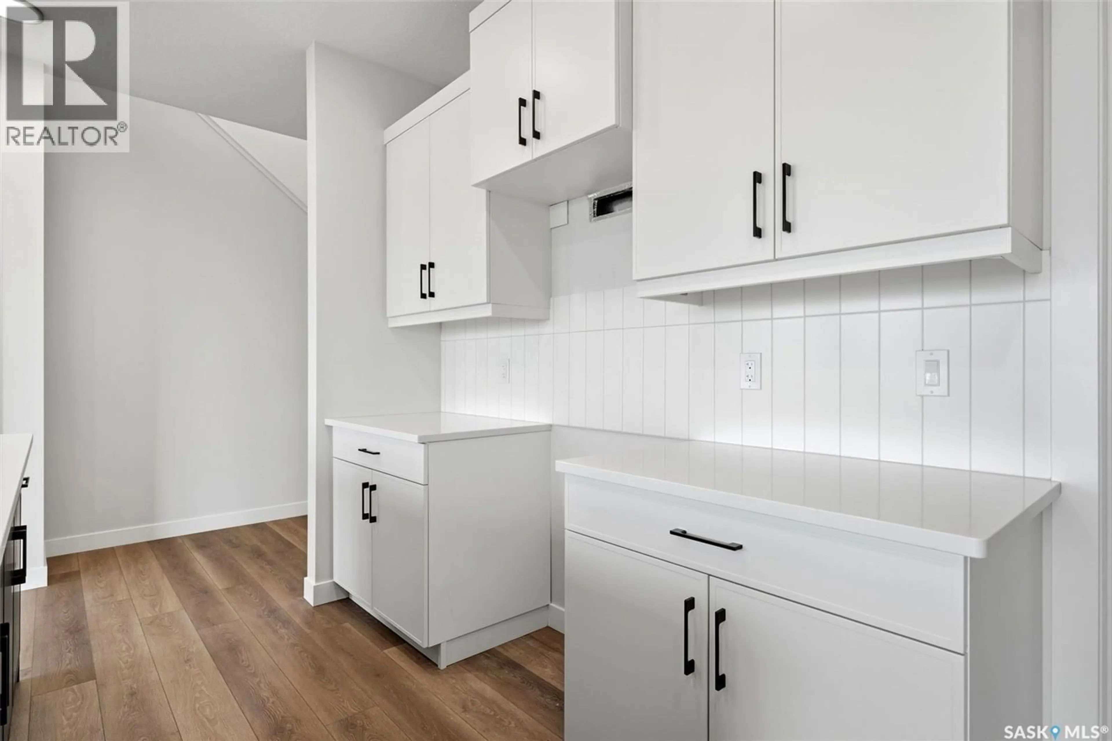 Standard kitchen, unknown for 3148 FAVEL DRIVE, Regina Saskatchewan S4V4C7