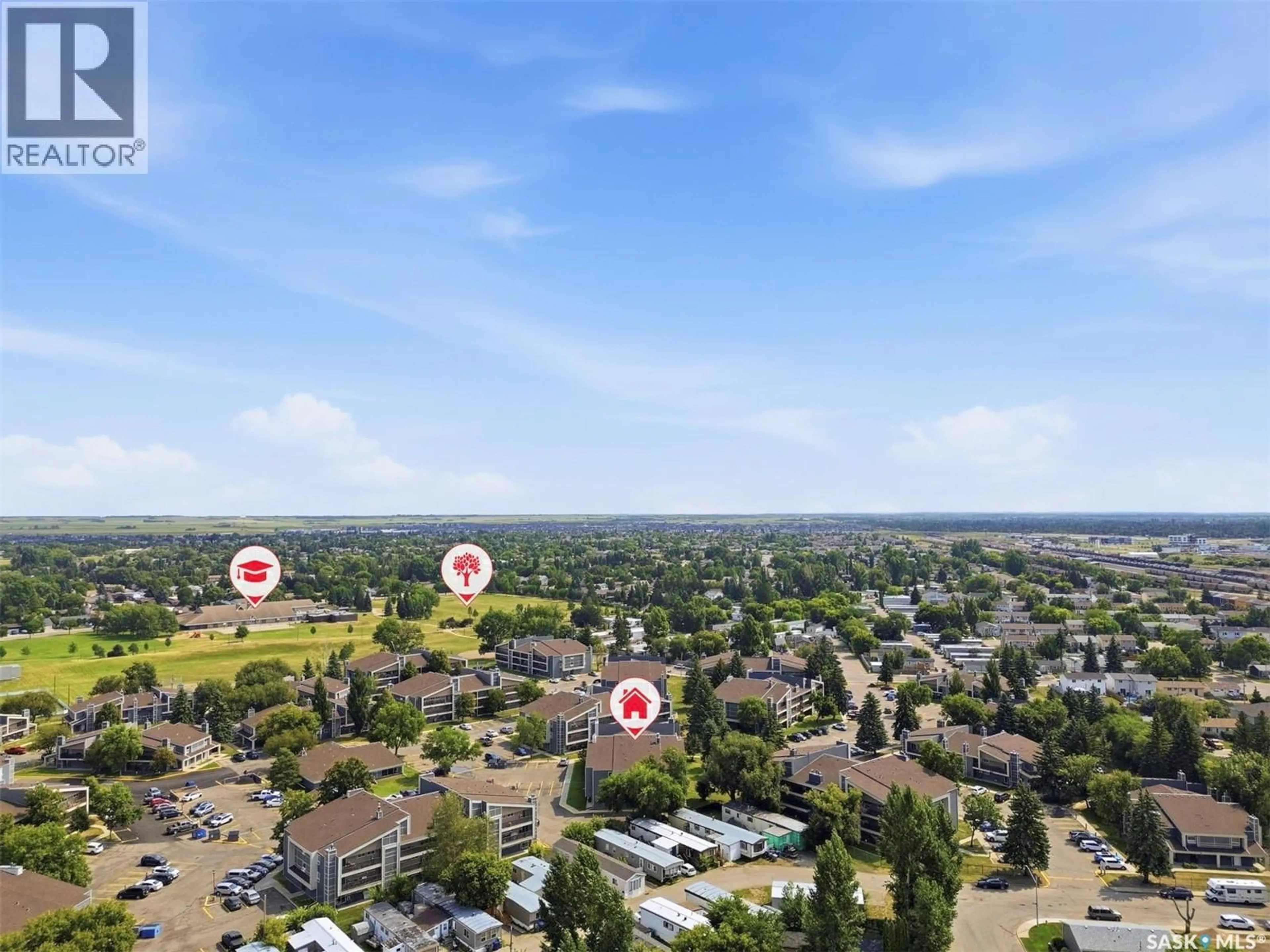 A pic from outside/outdoor area/front of a property/back of a property/a pic from drone, city buildings view from balcony for 1233 425 115TH STREET E, Saskatoon Saskatchewan S7N2E5