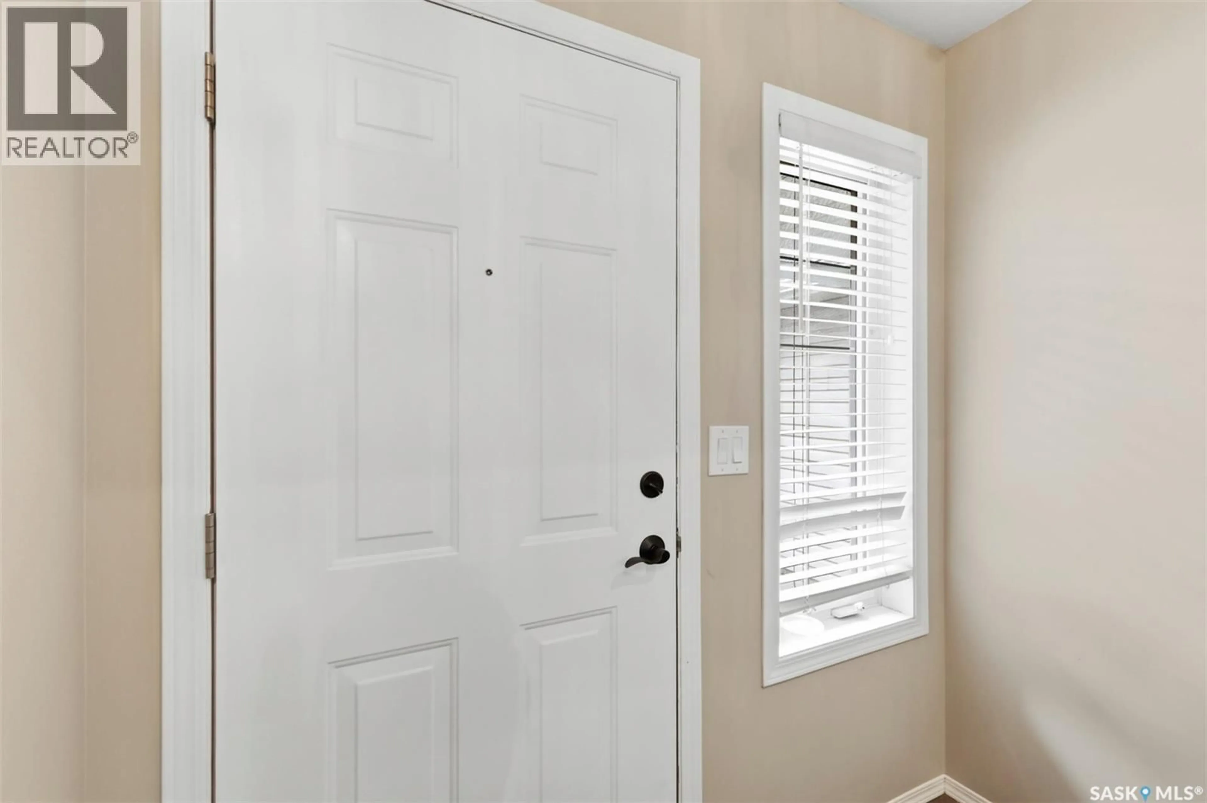 Indoor entryway for 103 - 8 BERINI DRIVE, Saskatoon Saskatchewan S7N4N2