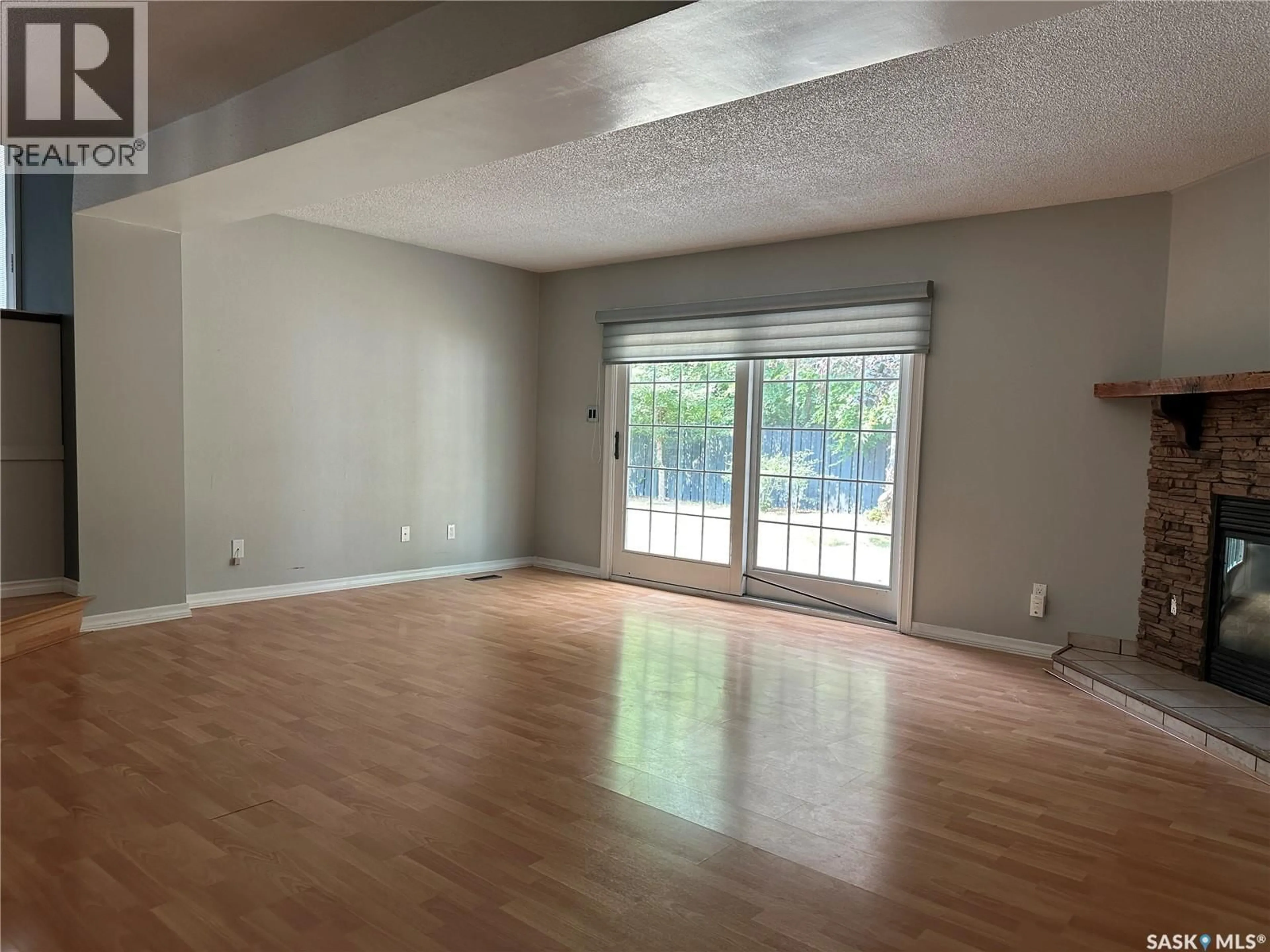 A pic of a room for 815 DOUGLAS ROAD, Weyburn Saskatchewan S4H2M9