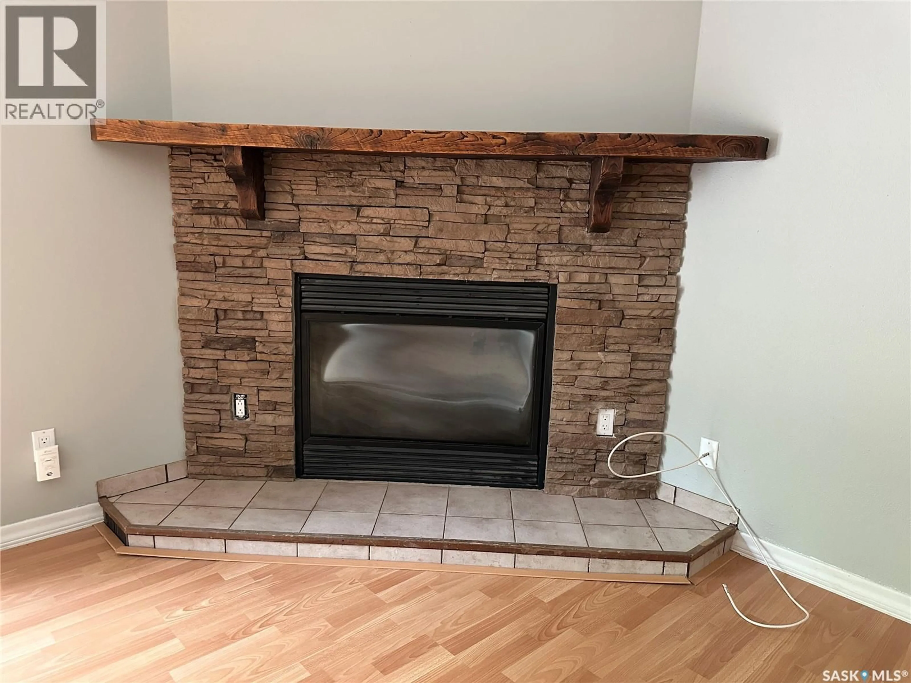 A pic of a room for 815 DOUGLAS ROAD, Weyburn Saskatchewan S4H2M9