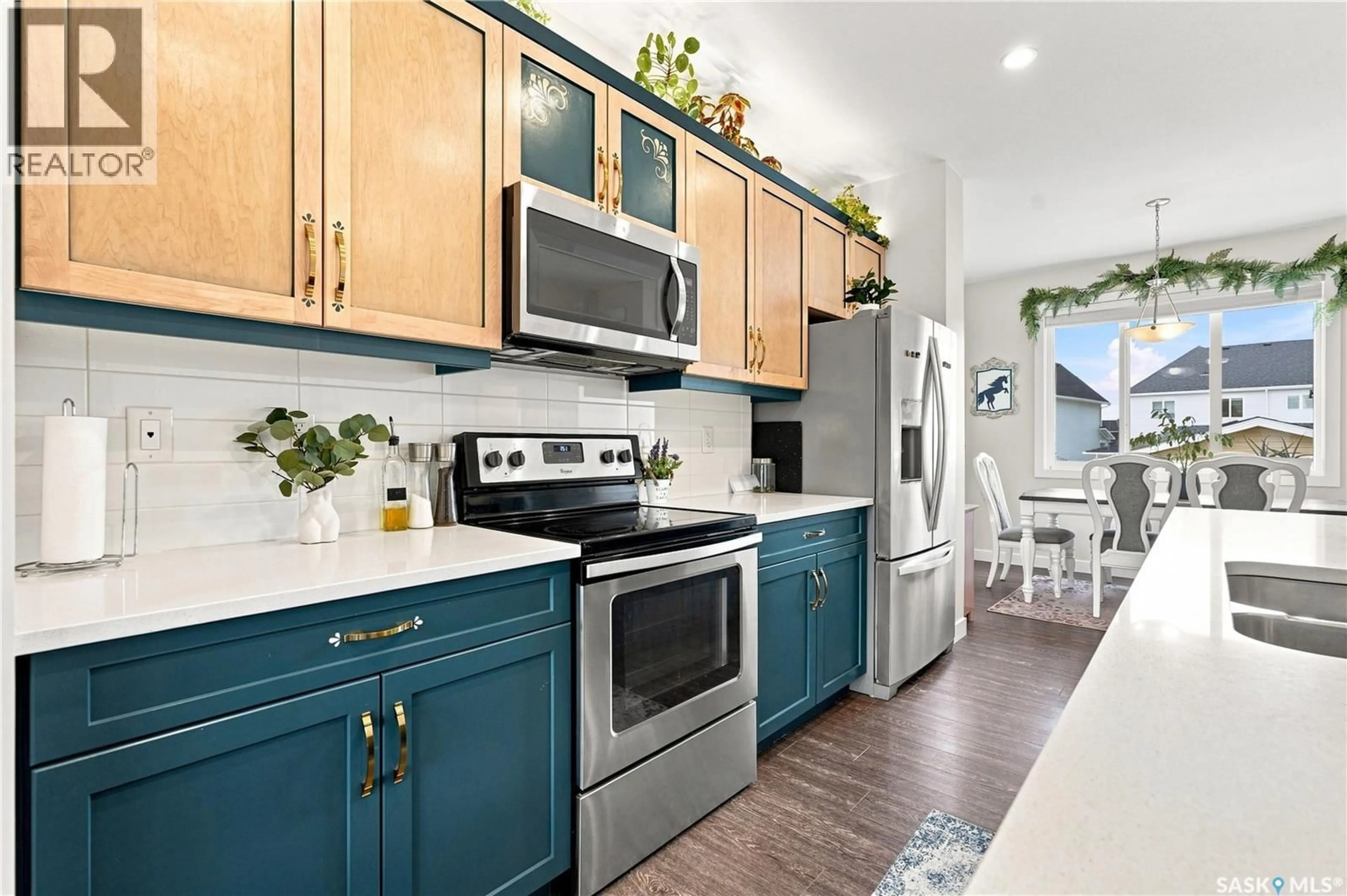Open concept kitchen, unknown for 255 NEWTON LINK, Saskatoon Saskatchewan S7V0M8