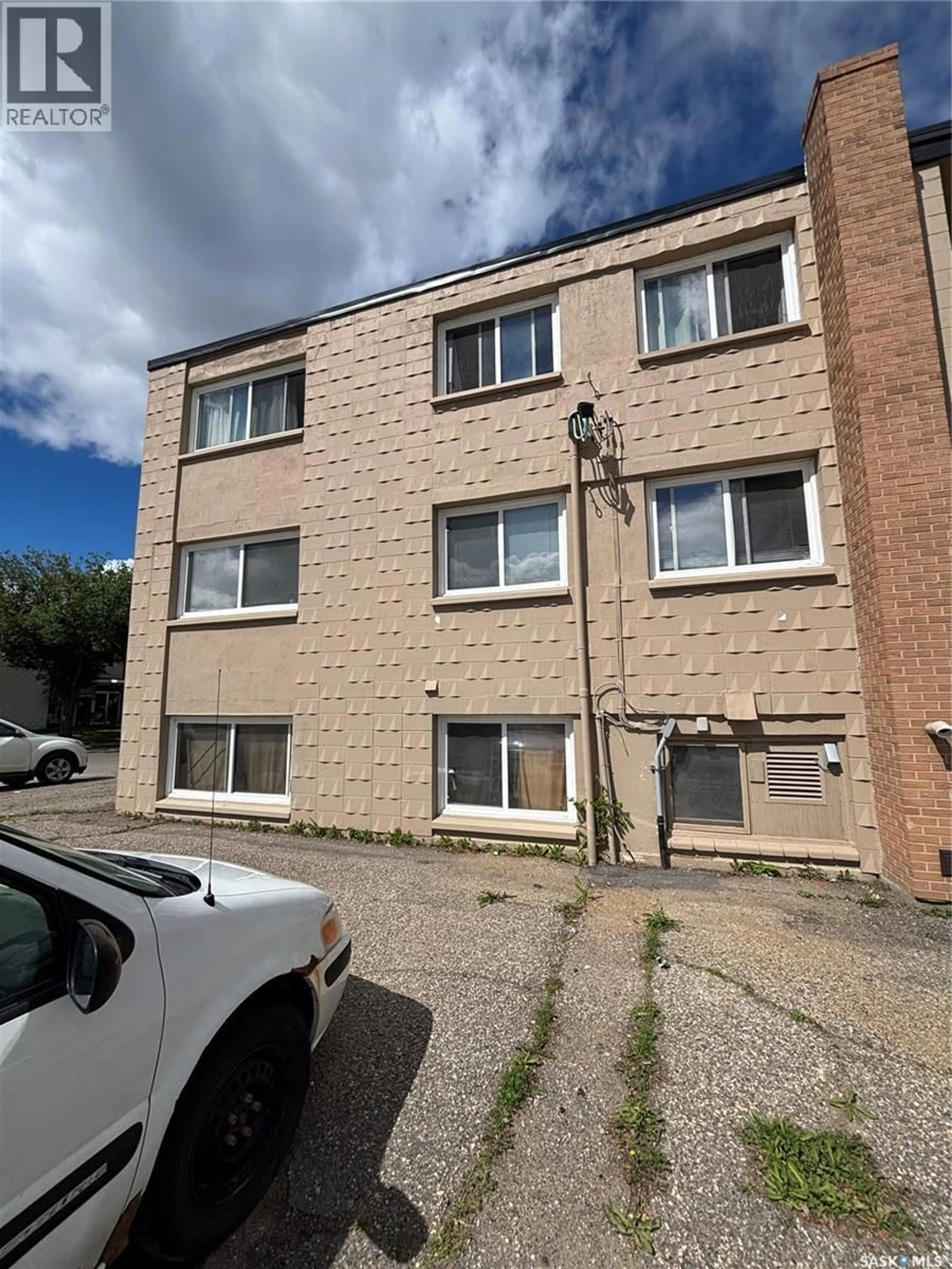 Unknown for 5th N - 1 2620 AVENUE, Regina Saskatchewan S4R5E5