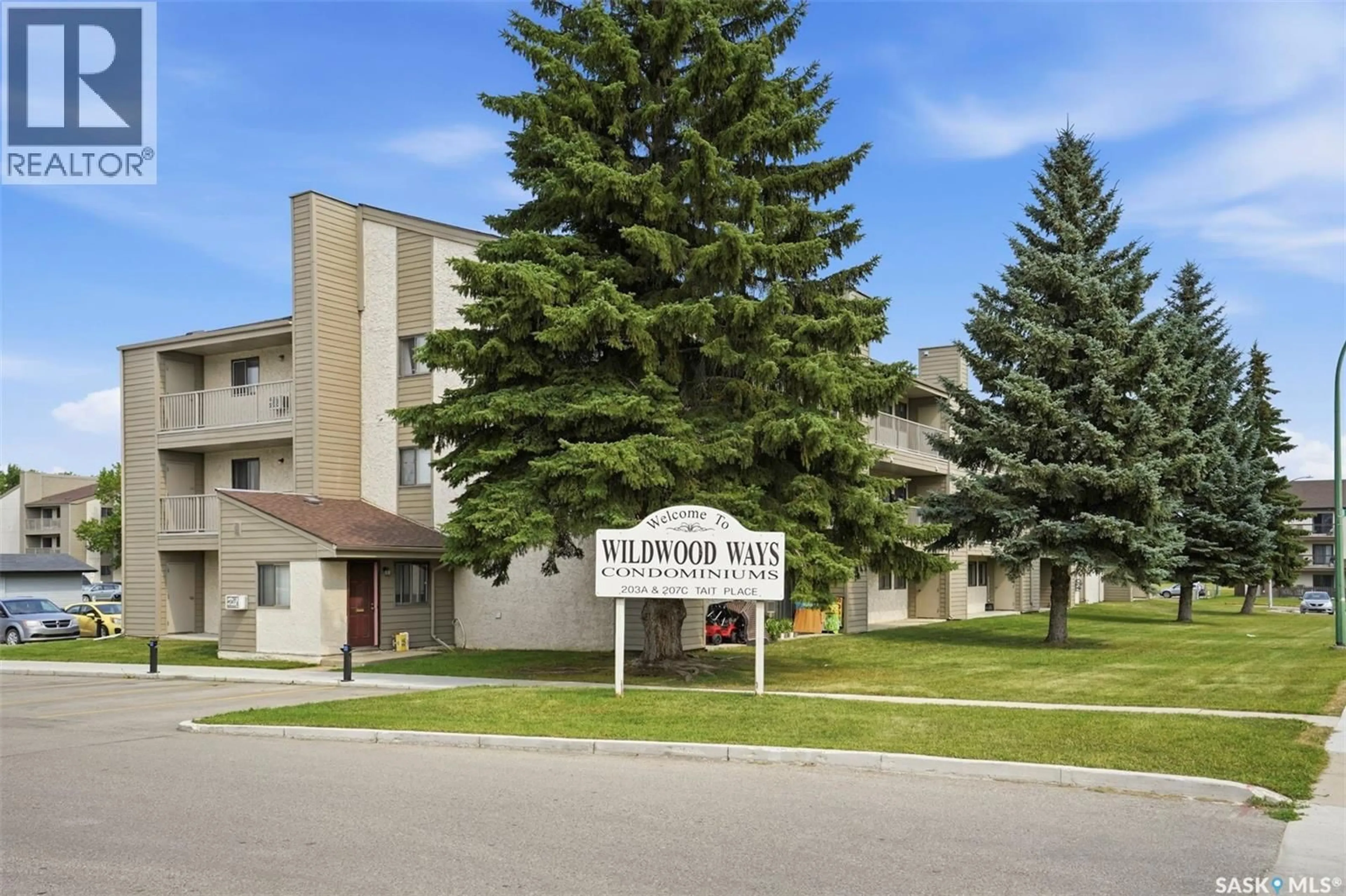 Indoor foyer for 308 - 203 TAIT PLACE, Saskatoon Saskatchewan S7H5L7