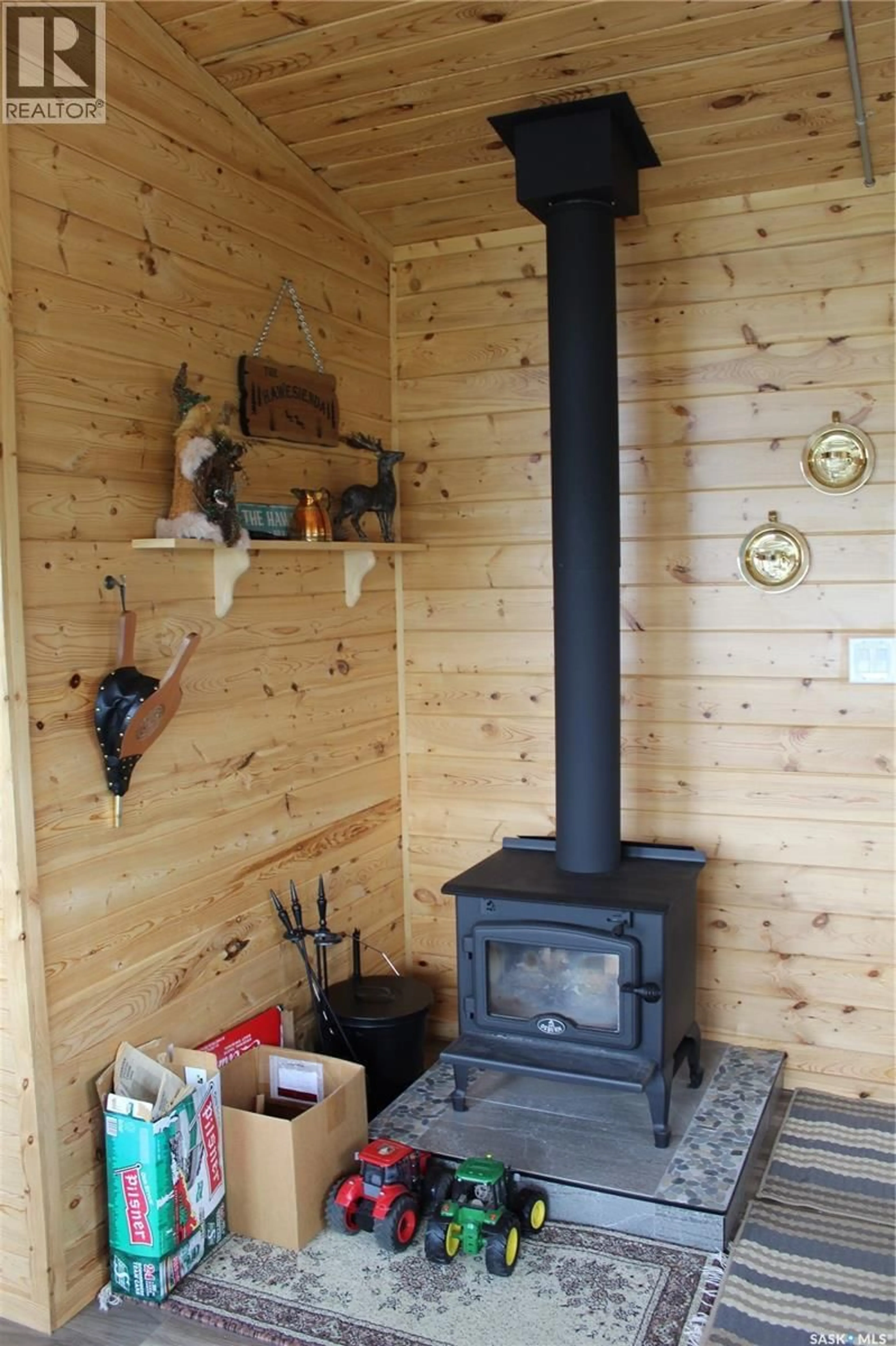 A pic of a room for 301 BOISSIERE DRIVE, Lenore Lake Saskatchewan S0K3V0