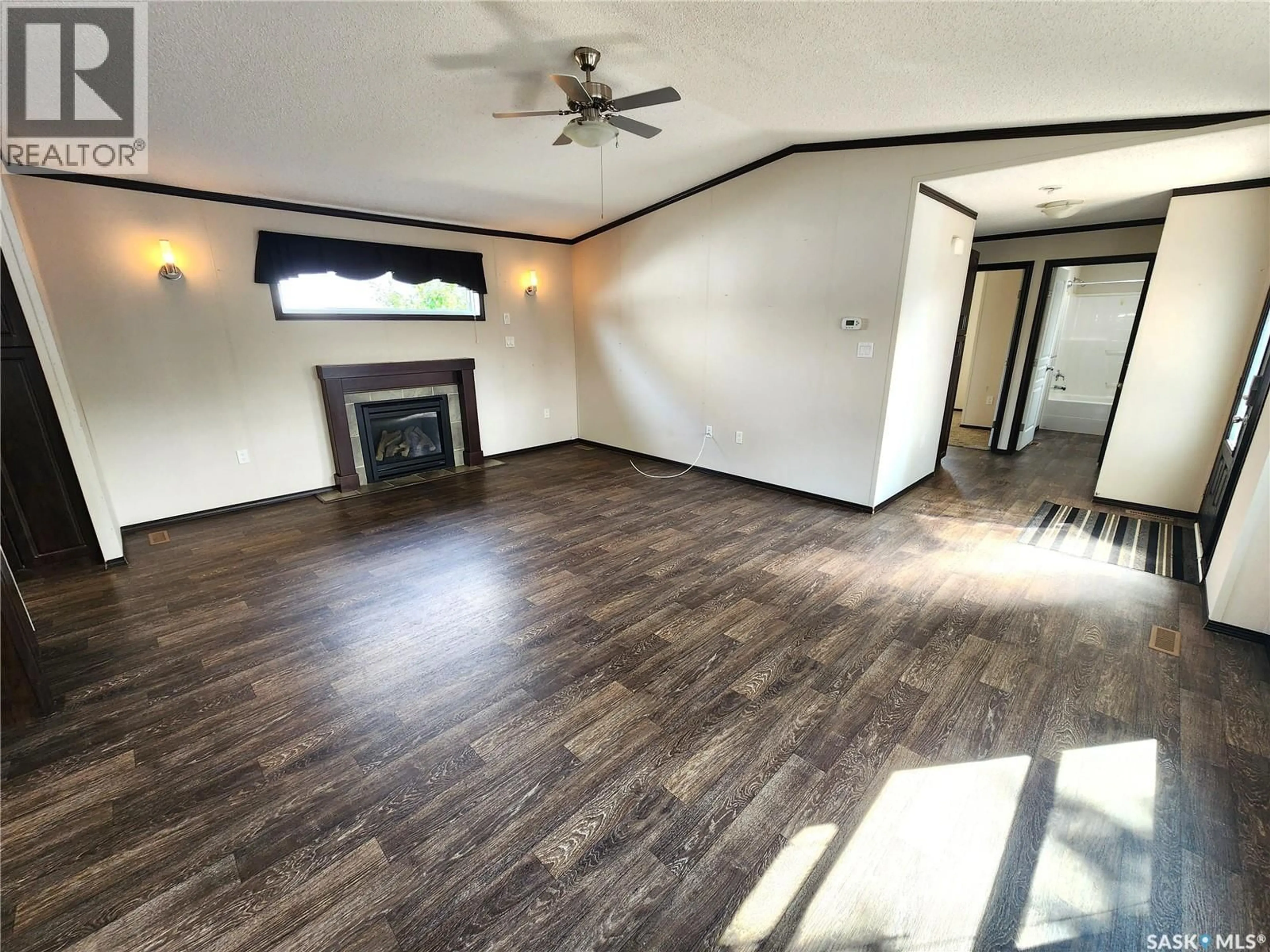 A pic of a room for 417 YOUNG STREET, Bienfait Saskatchewan S0C0M0