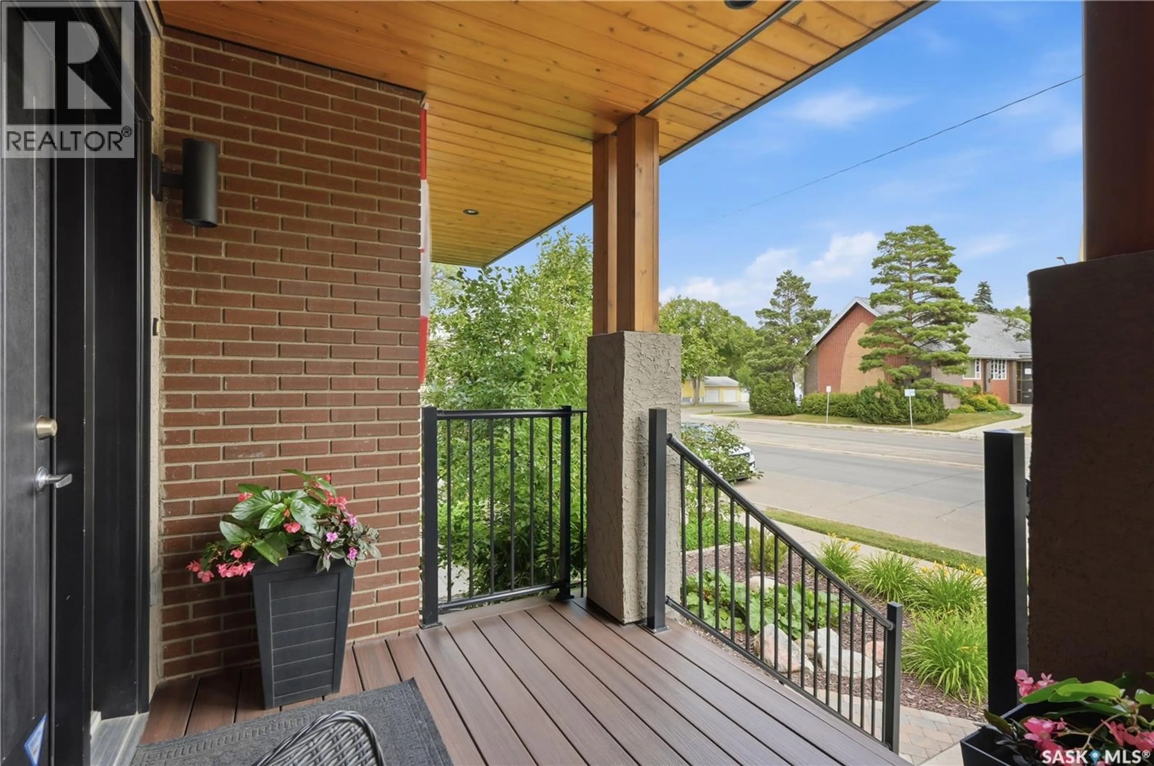 Patio, unknown for 1210 BROADWAY AVENUE, Saskatoon Saskatchewan S7H2A3