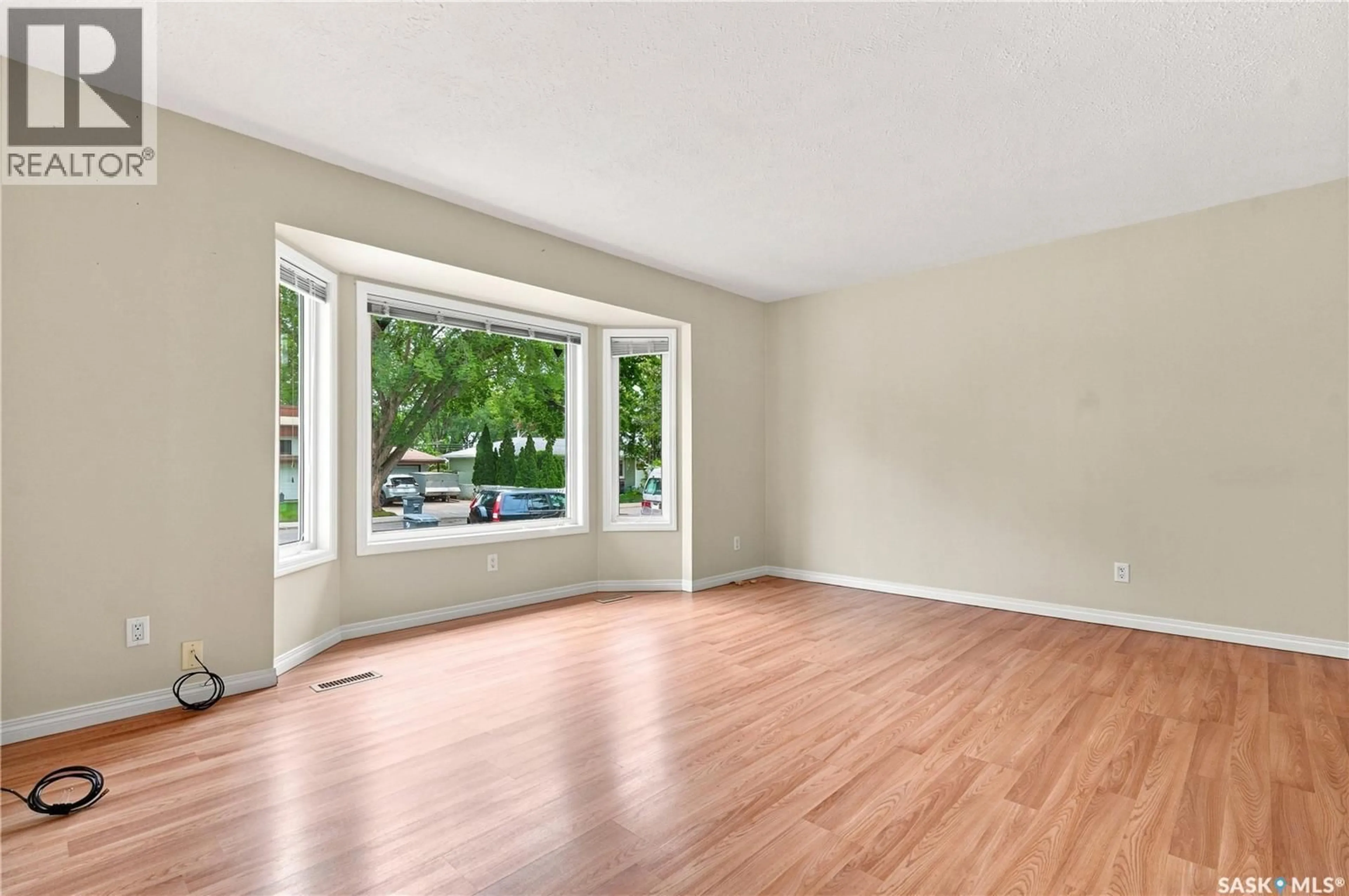 A pic of a room for 5 STEWART AVENUE, Saskatoon Saskatchewan S7L3S5