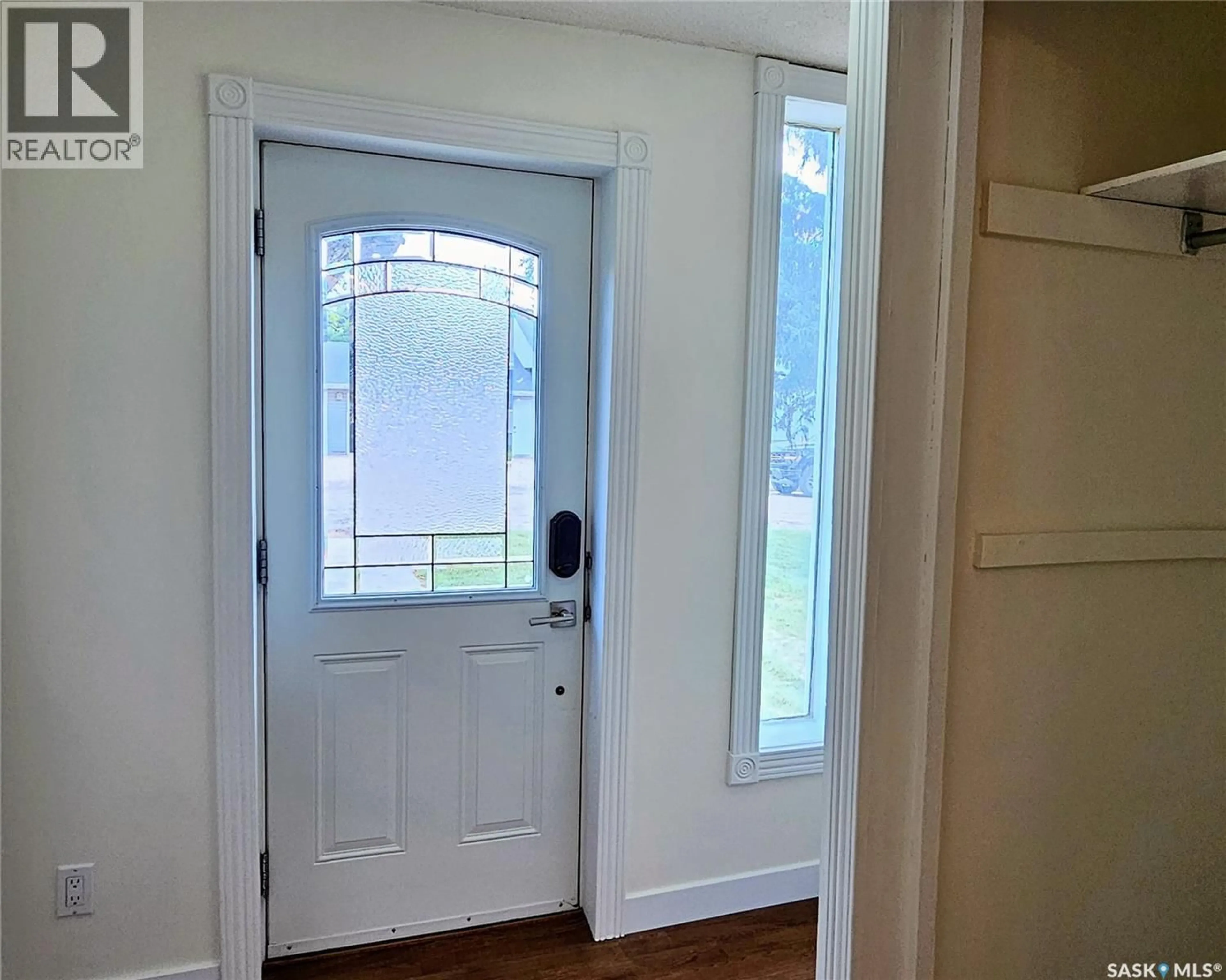Indoor entryway for 50 ANTRIM STREET, Lanigan Saskatchewan S0K2M0