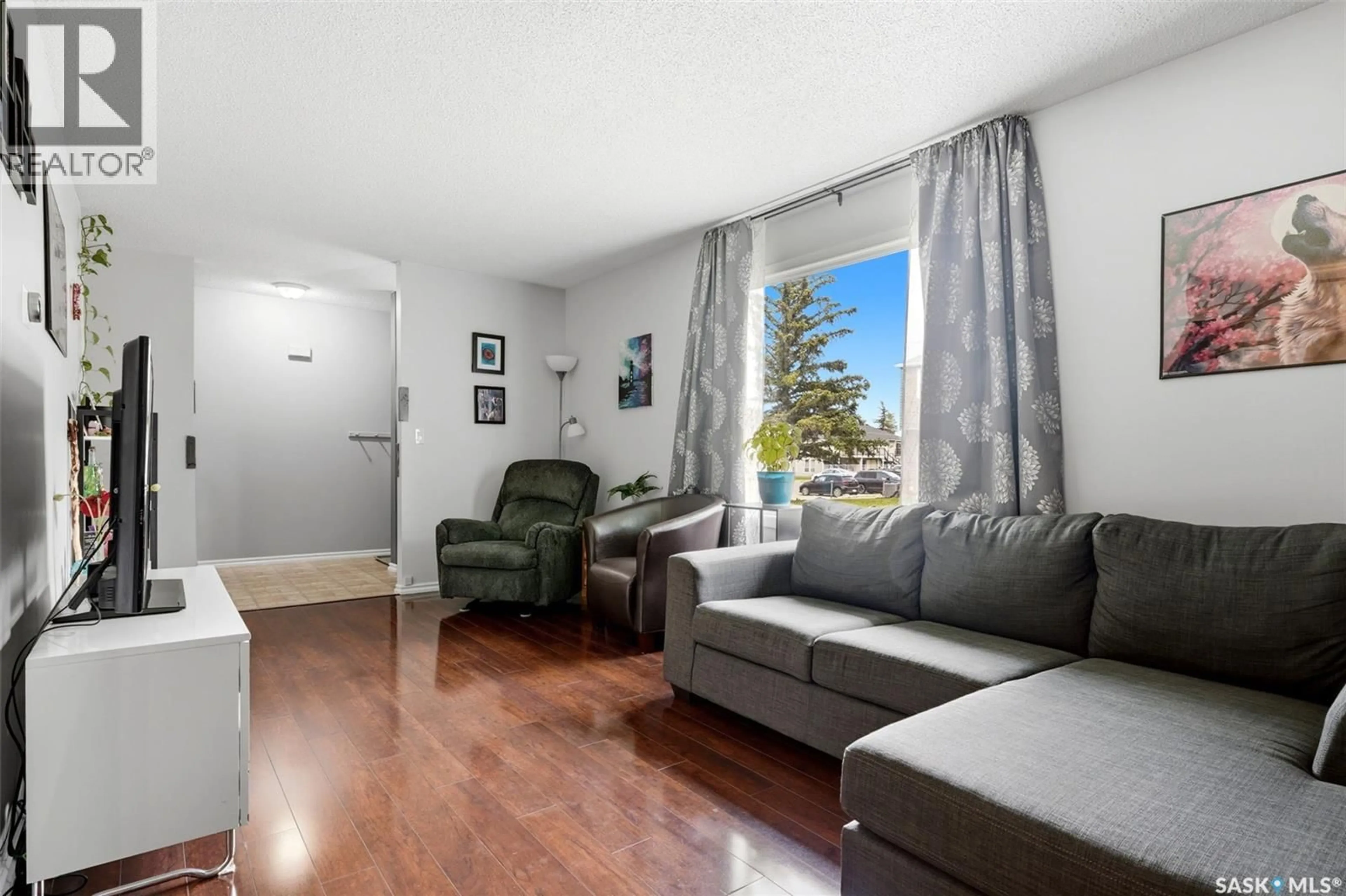 Living room with furniture, unknown for 4168 CASTLE ROAD, Regina Saskatchewan S4S4T2