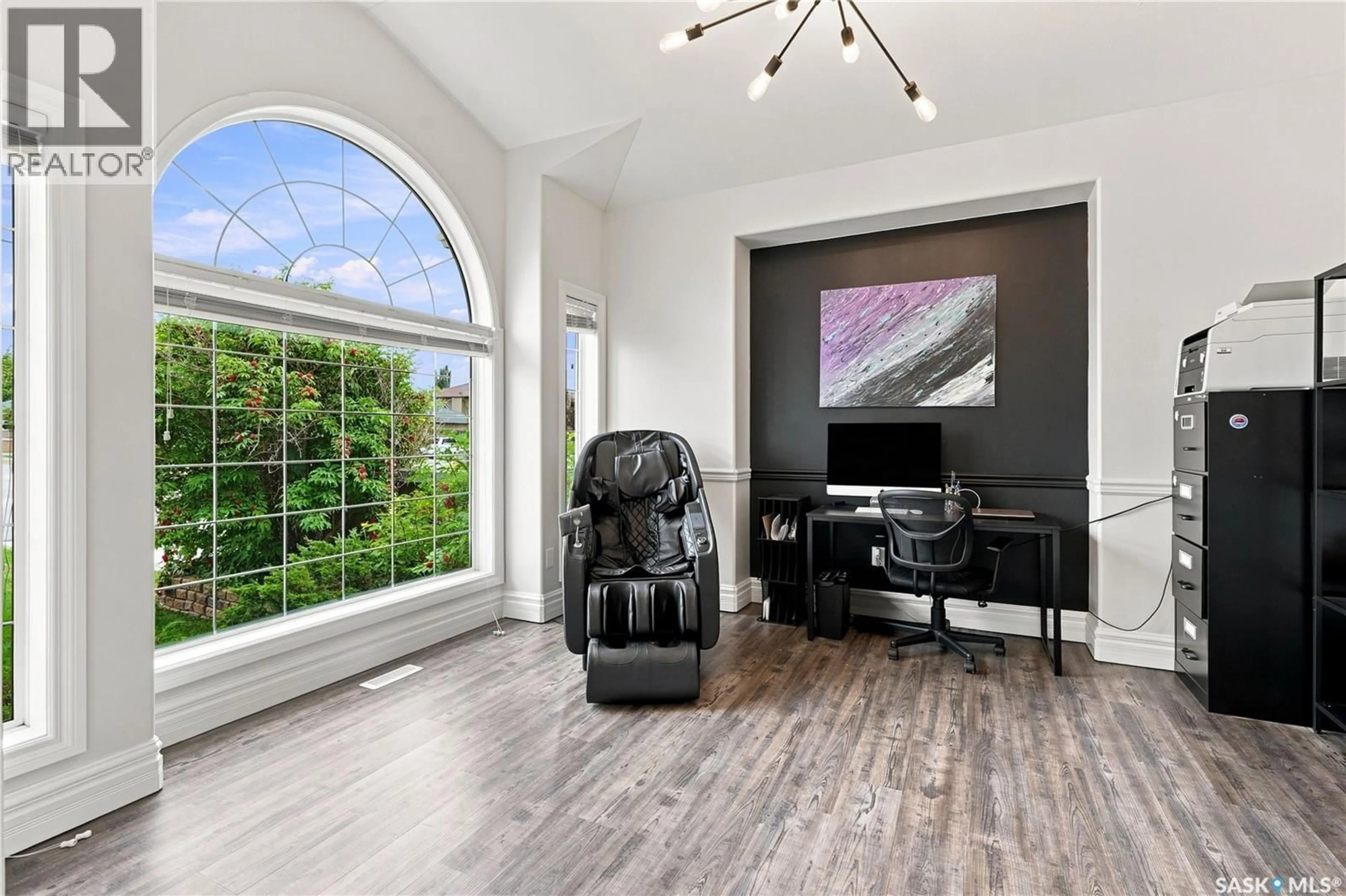 Unknown for 102 BROOKDALE CRESCENT, Saskatoon Saskatchewan S7V1K5