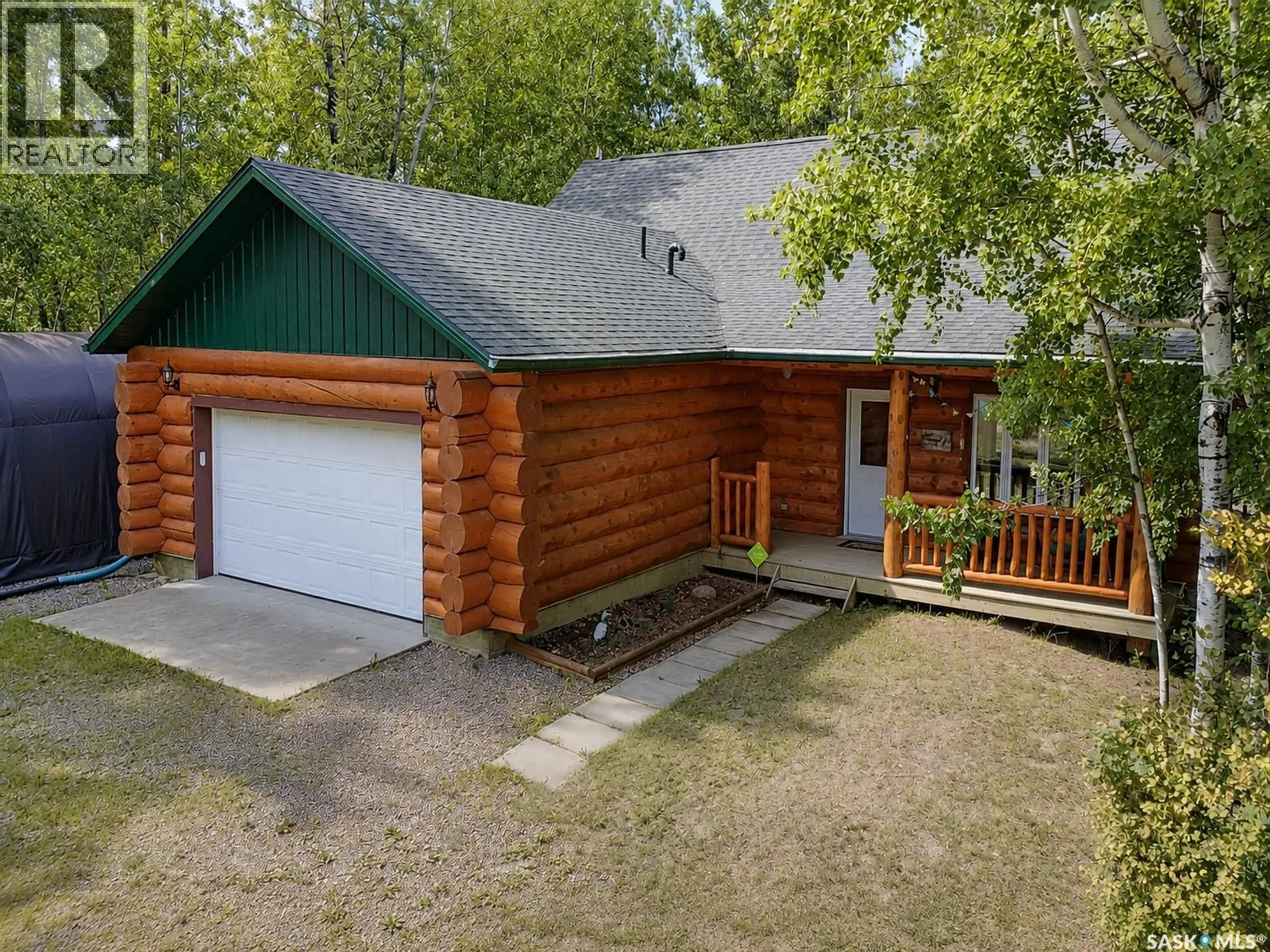 A pic from outside/outdoor area/front of a property/back of a property/a pic from drone, unknown for 231 WHITEFISH CRESCENT, Lac des Îles Saskatchewan S0M1A0