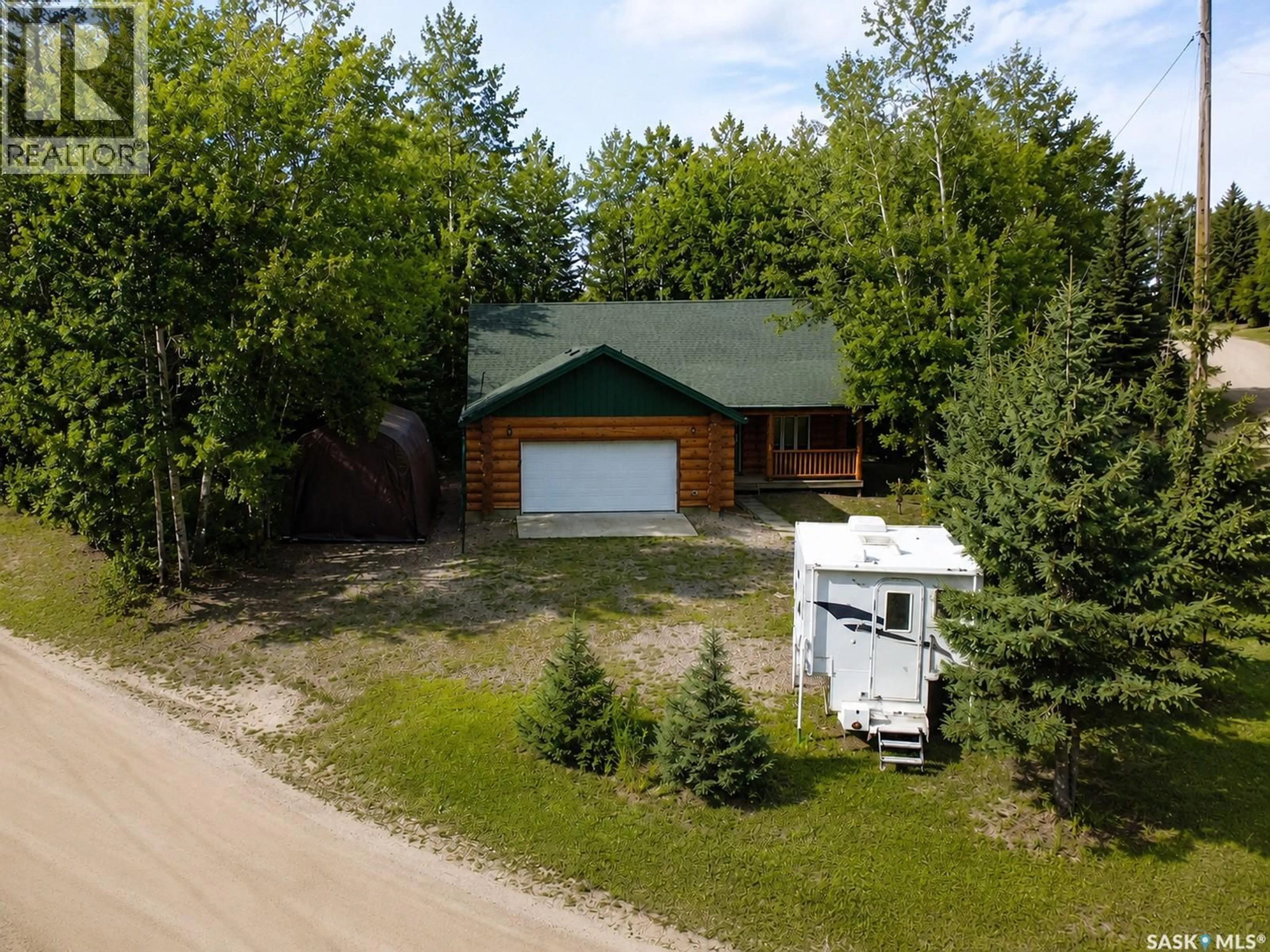 A pic from outside/outdoor area/front of a property/back of a property/a pic from drone, street for 231 WHITEFISH CRESCENT, Lac des Îles Saskatchewan S0M1A0