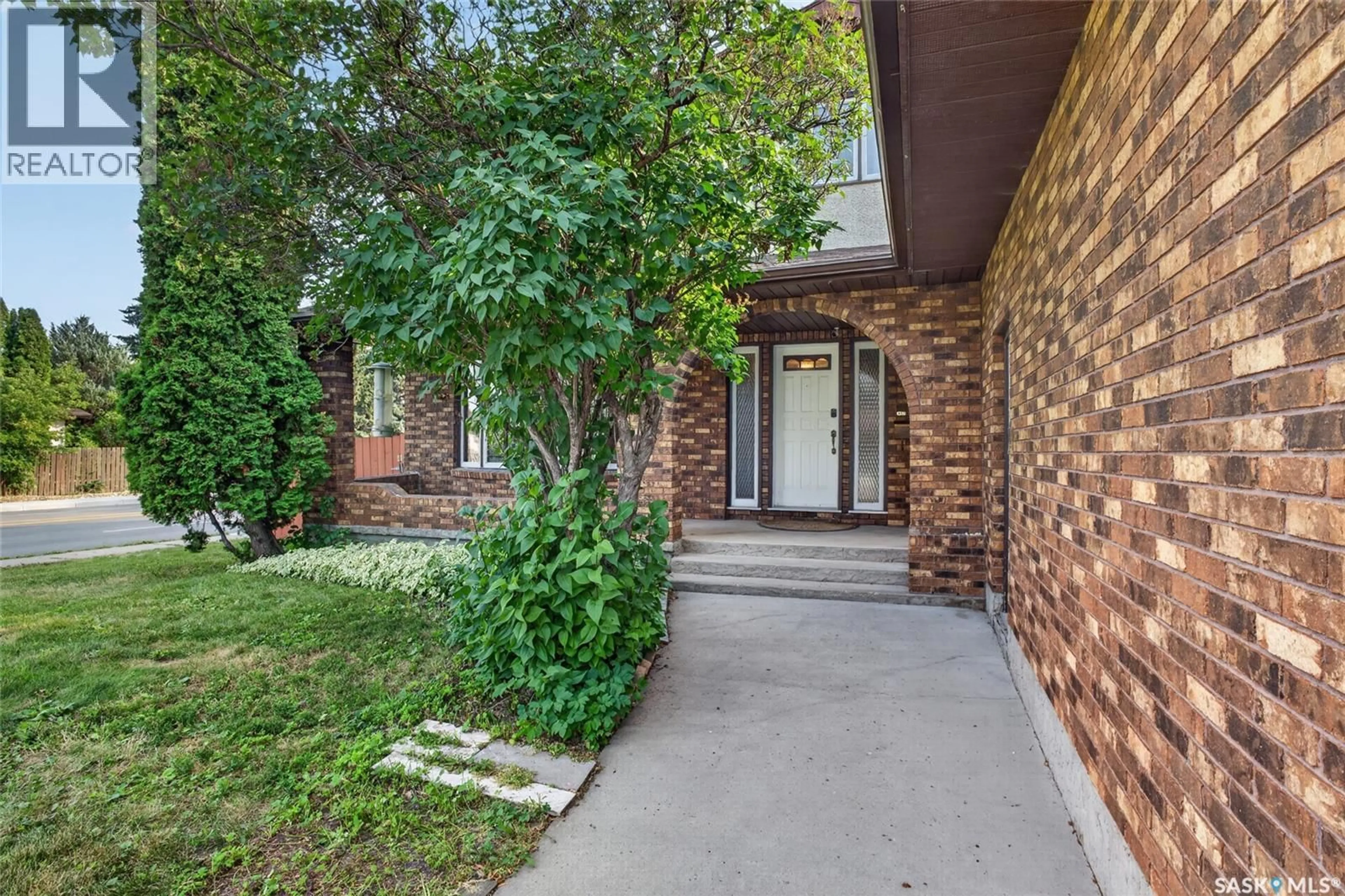 Unknown for 2054 BRAUN BAY, Regina Saskatchewan S4V0M4