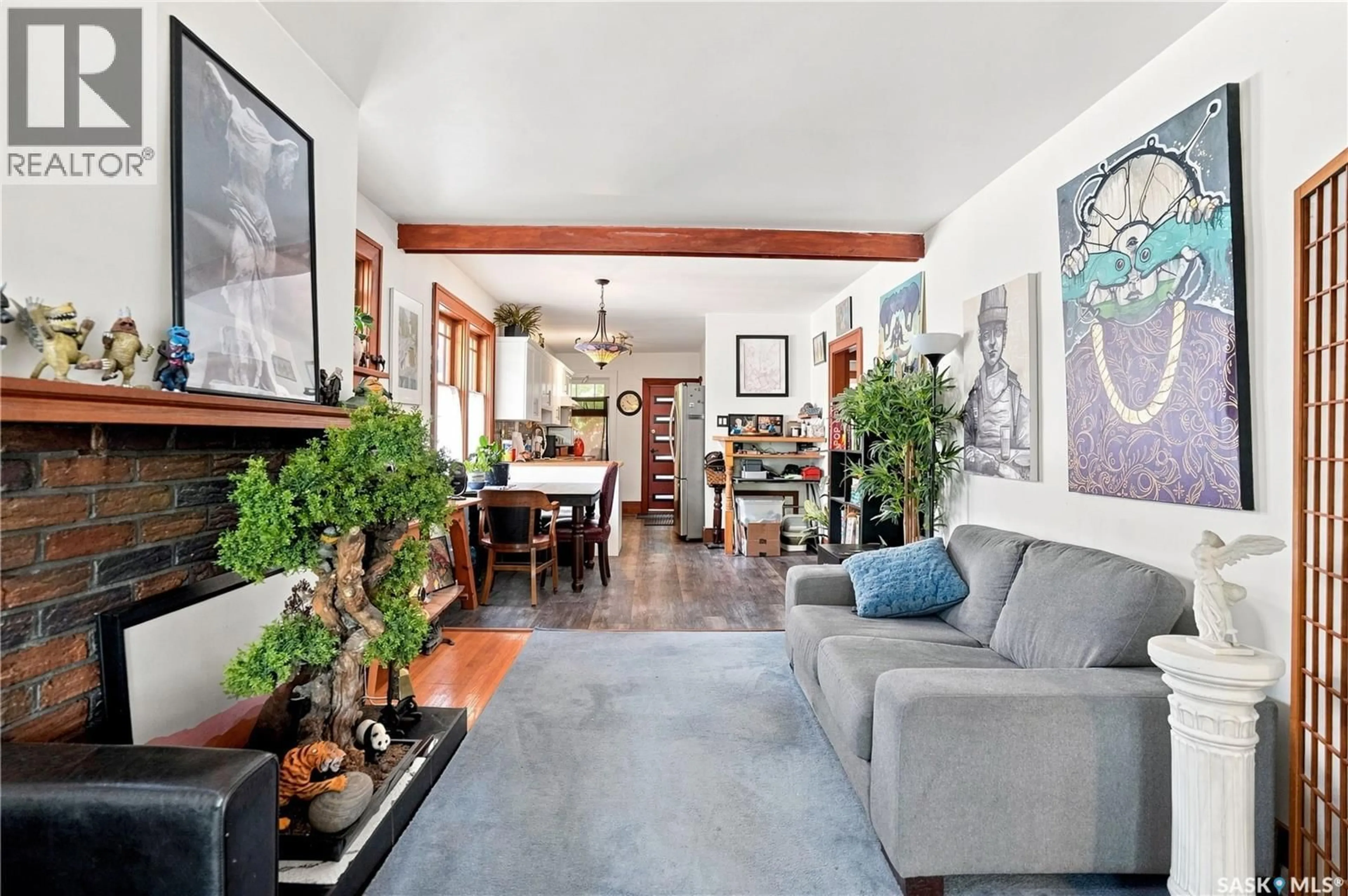 Living room with furniture, unknown for 3324 COLLEGE AVENUE, Regina Saskatchewan S4T1W2