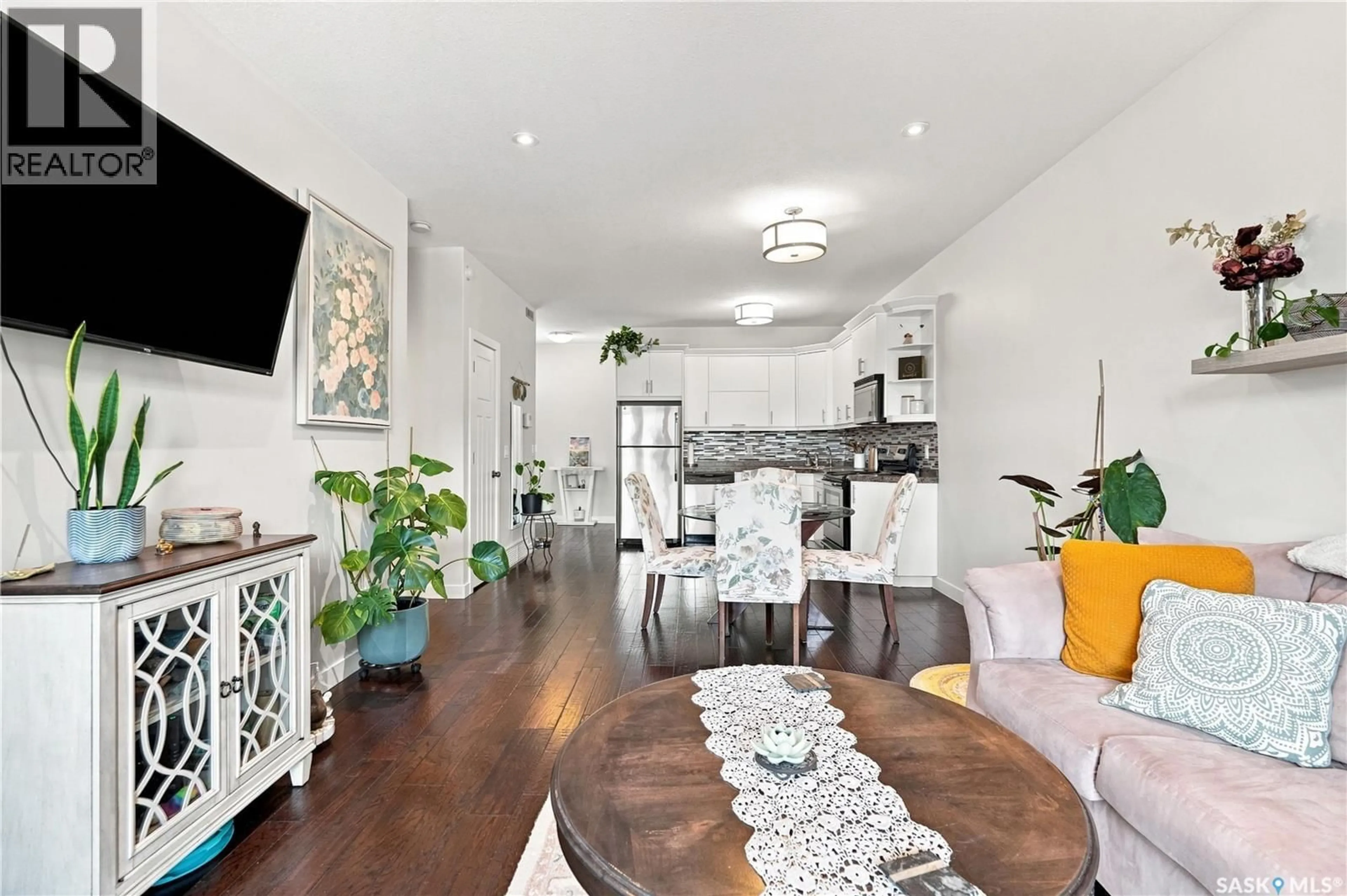Living room with furniture, unknown for 3249 GREEN BANK ROAD, Regina Saskatchewan S4V1P4