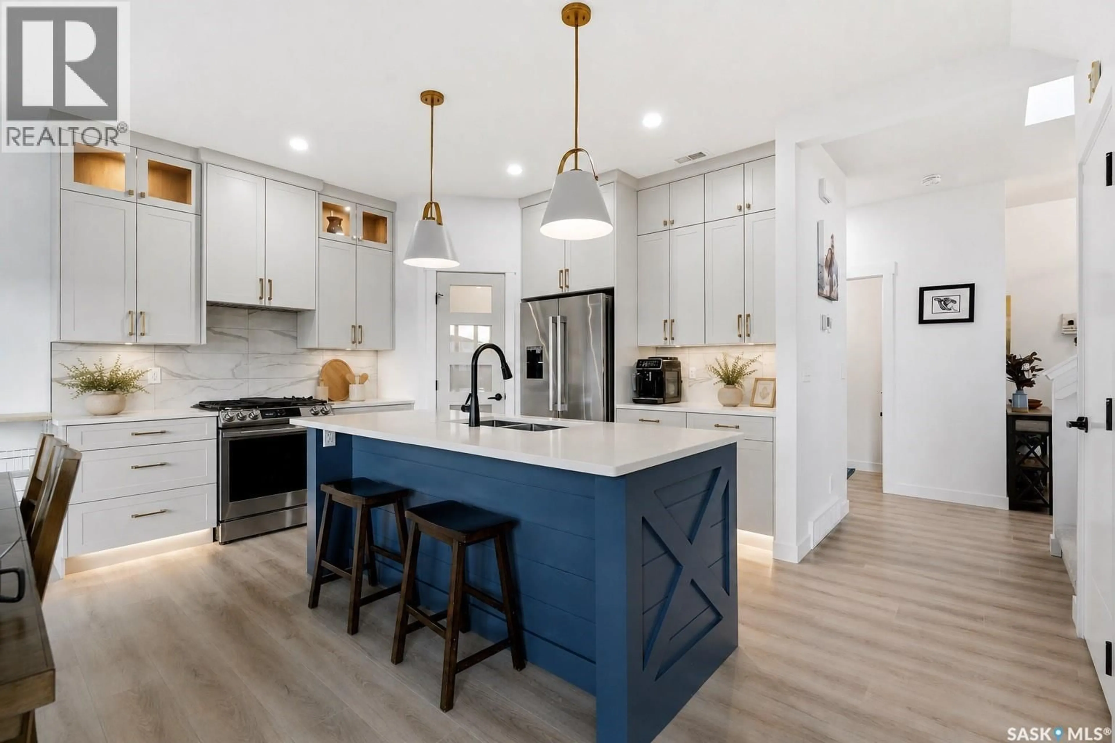 Open concept kitchen, unknown for 302 CHELSOM MANOR, Saskatoon Saskatchewan S7V1R3