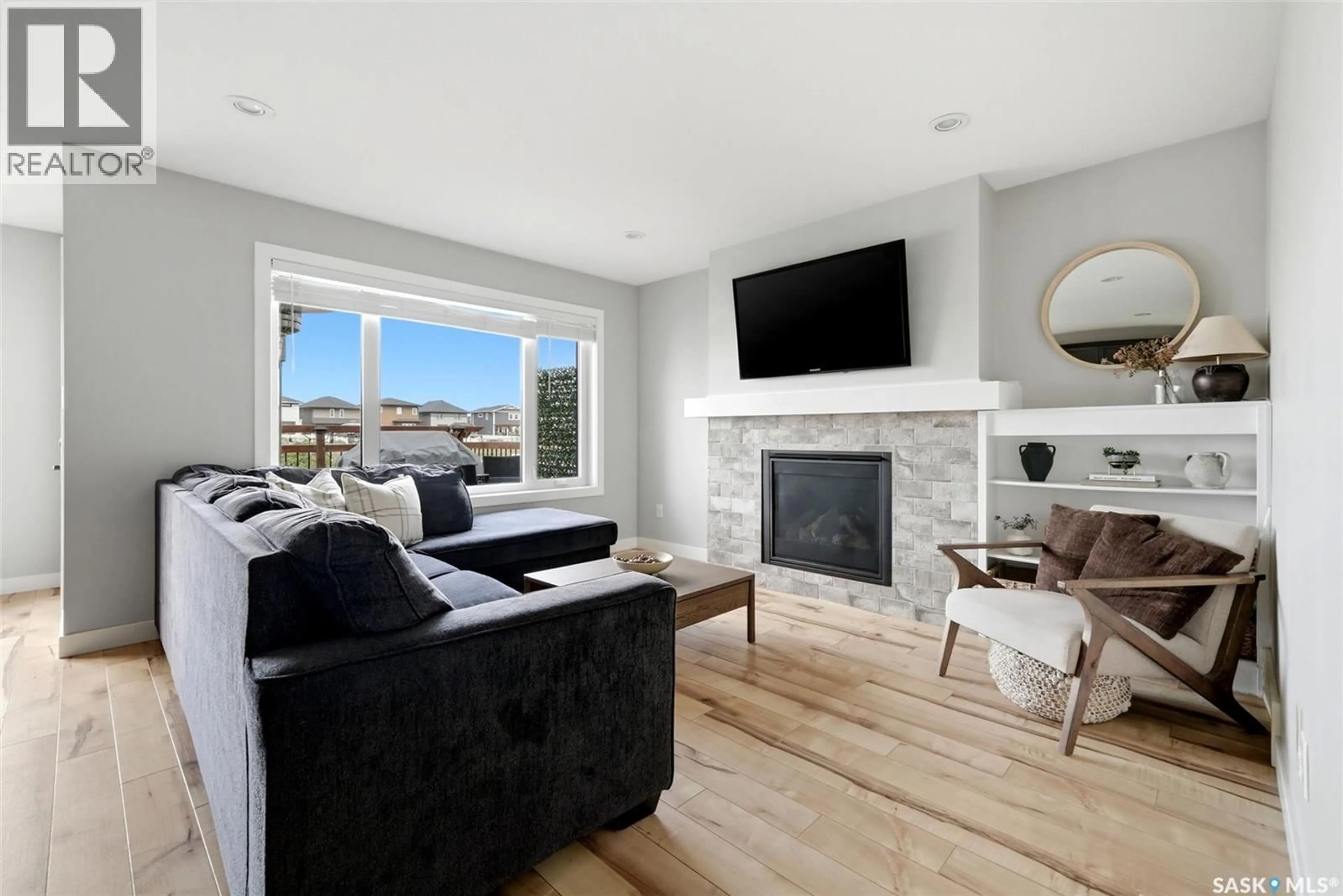 Living room with furniture, unknown for 5565 NORSEMAN CRESCENT, Regina Saskatchewan S4W0J8