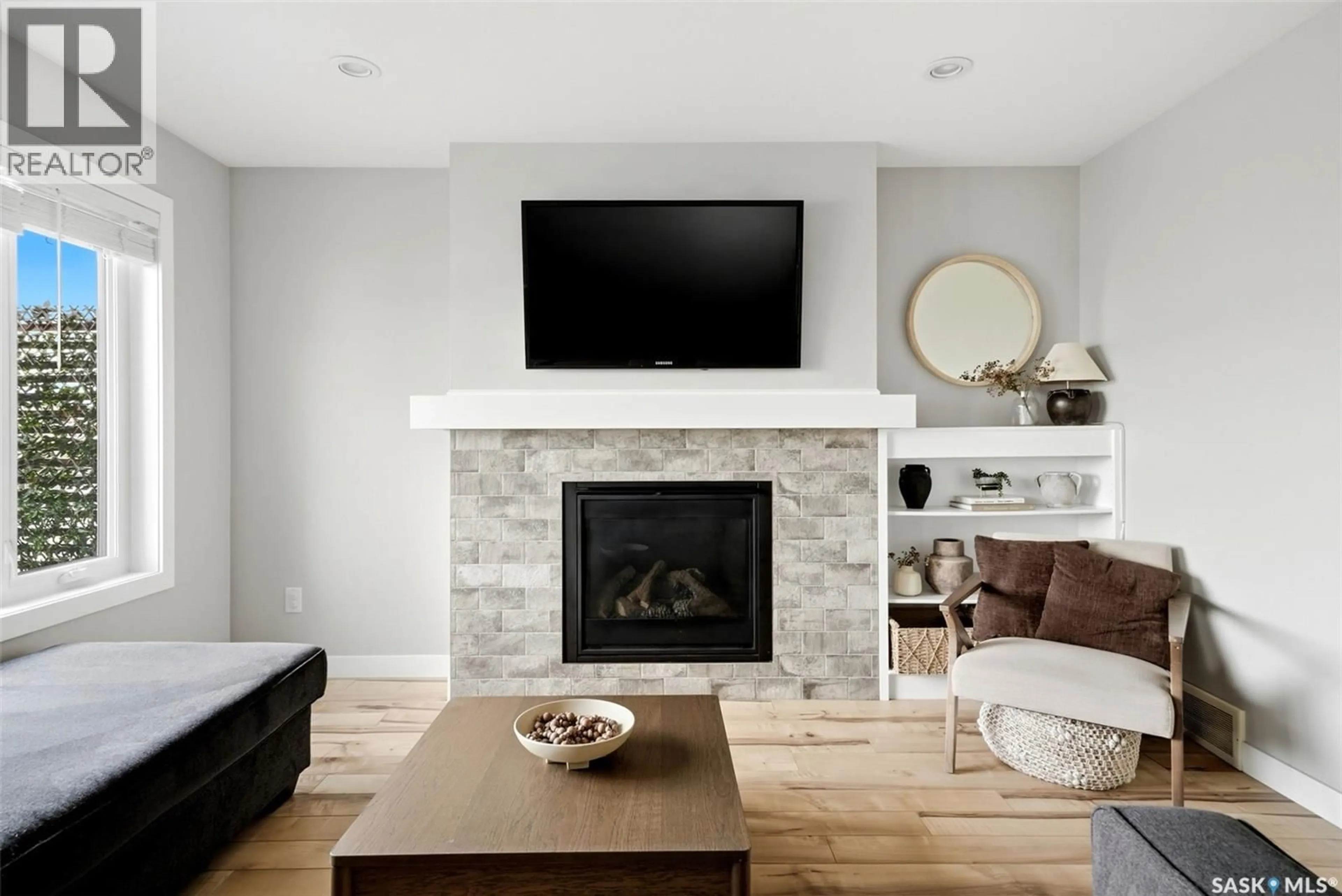 Living room with furniture, unknown for 5565 NORSEMAN CRESCENT, Regina Saskatchewan S4W0J8