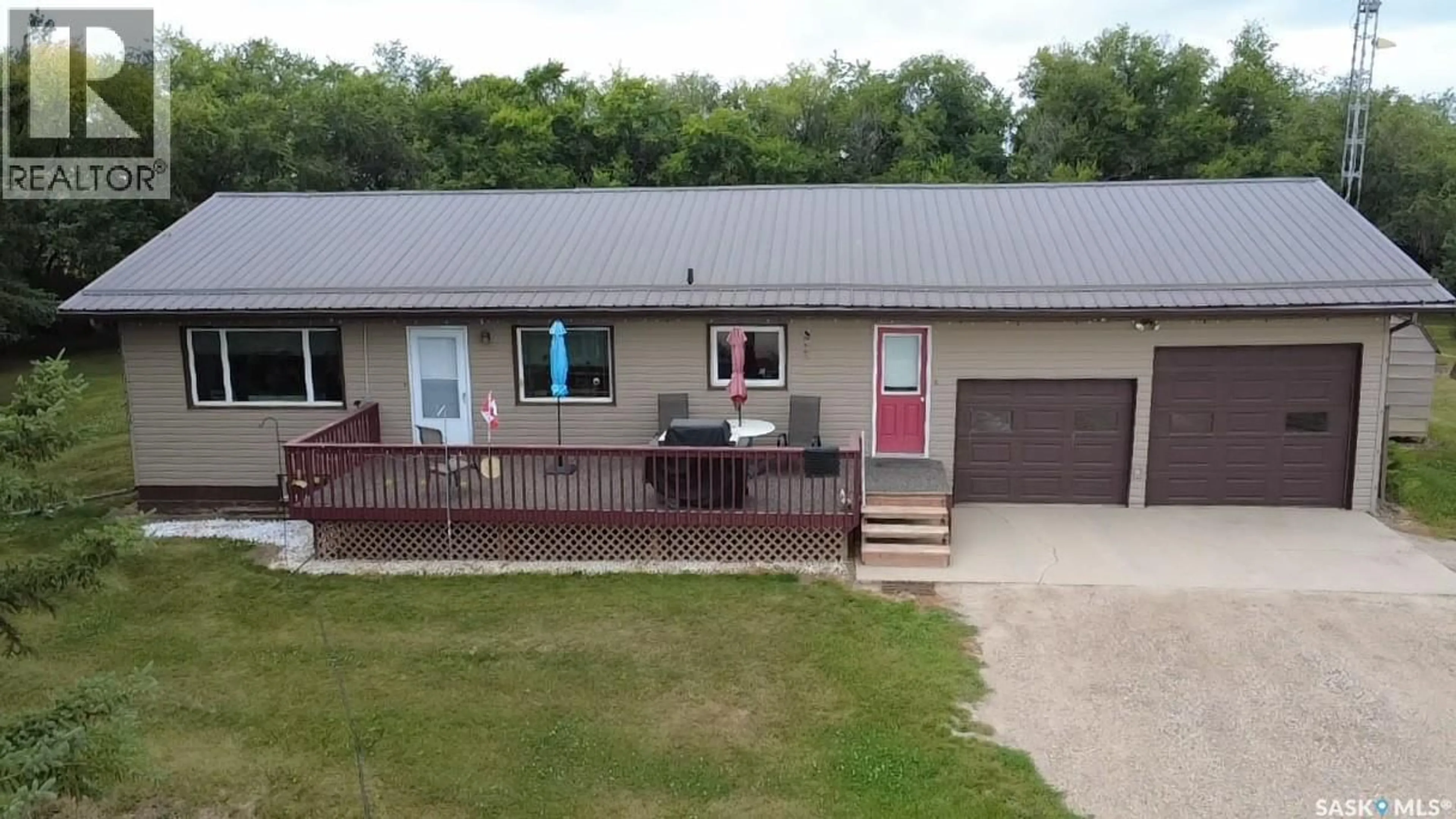 A pic from outside/outdoor area/front of a property/back of a property/a pic from drone, street for TISDALE ACREAGE, Connaught Rm No. 457 Saskatchewan S0E1T0