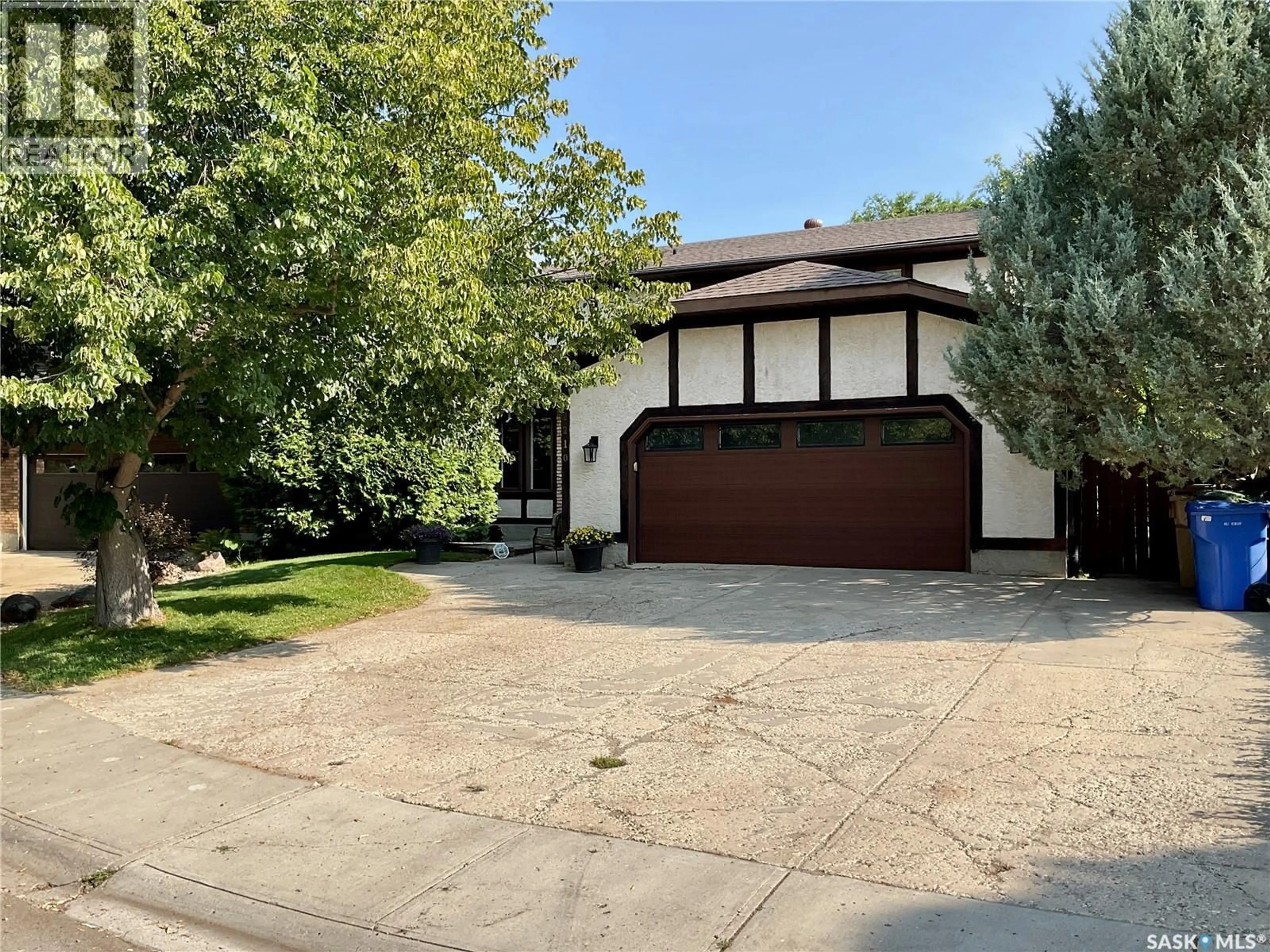 Unknown for 2210 HANOVER CRESCENT, Regina Saskatchewan S4V0Z6