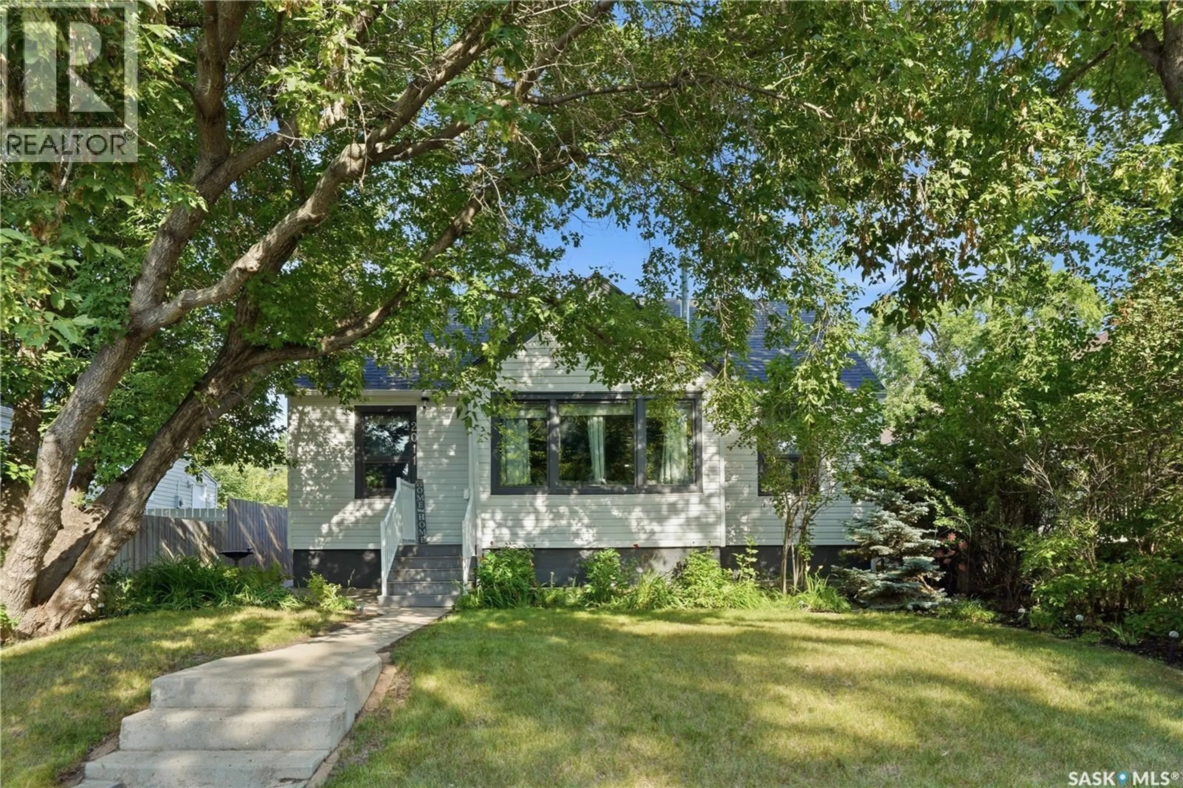 Unknown for 2011 LORNE AVENUE, Saskatoon Saskatchewan S7J0R4