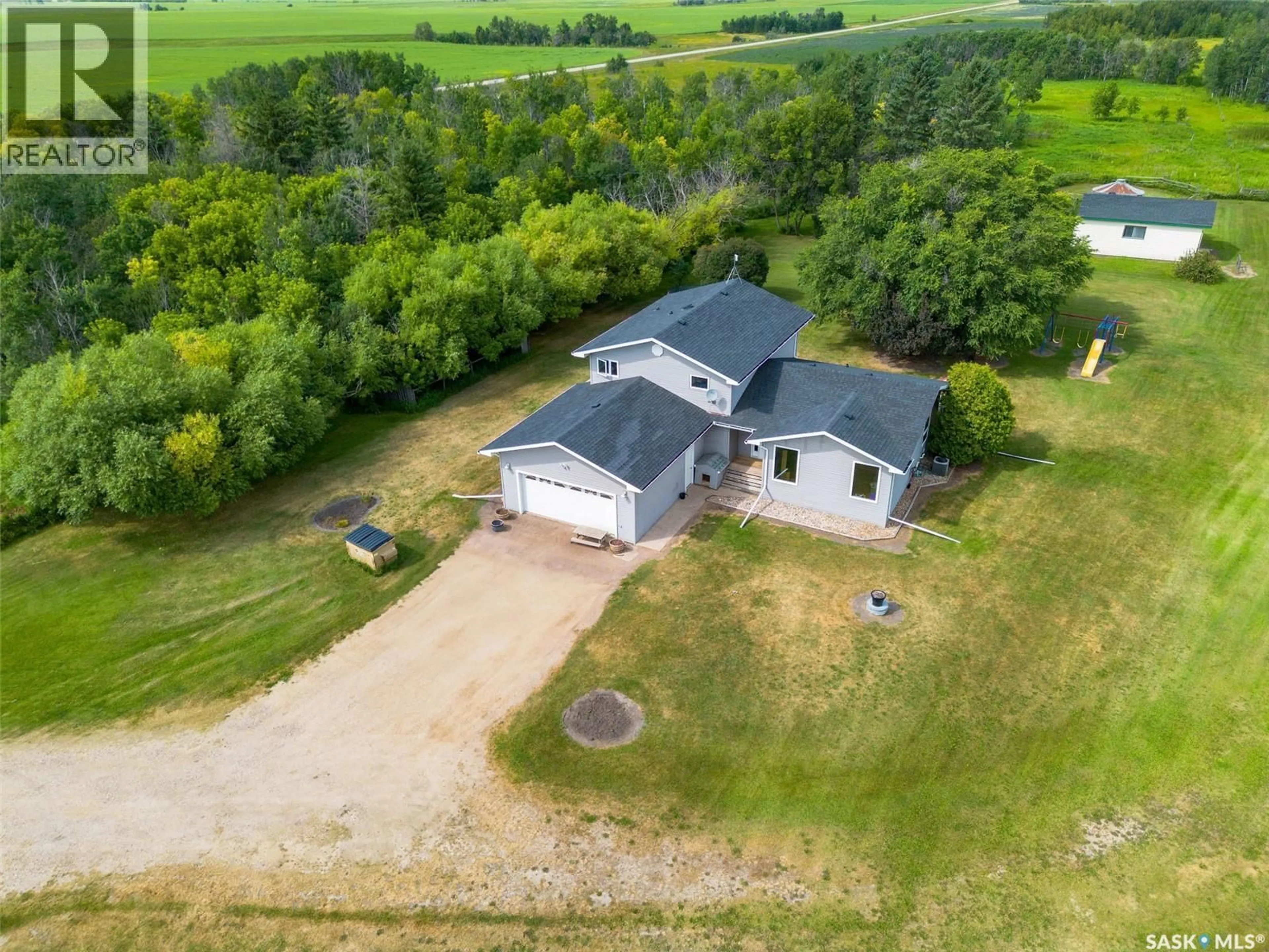 A pic from outside/outdoor area/front of a property/back of a property/a pic from drone, building for SEIDLE ACREAGE, Lakeside Rm No. 338 Saskatchewan S0K4V0