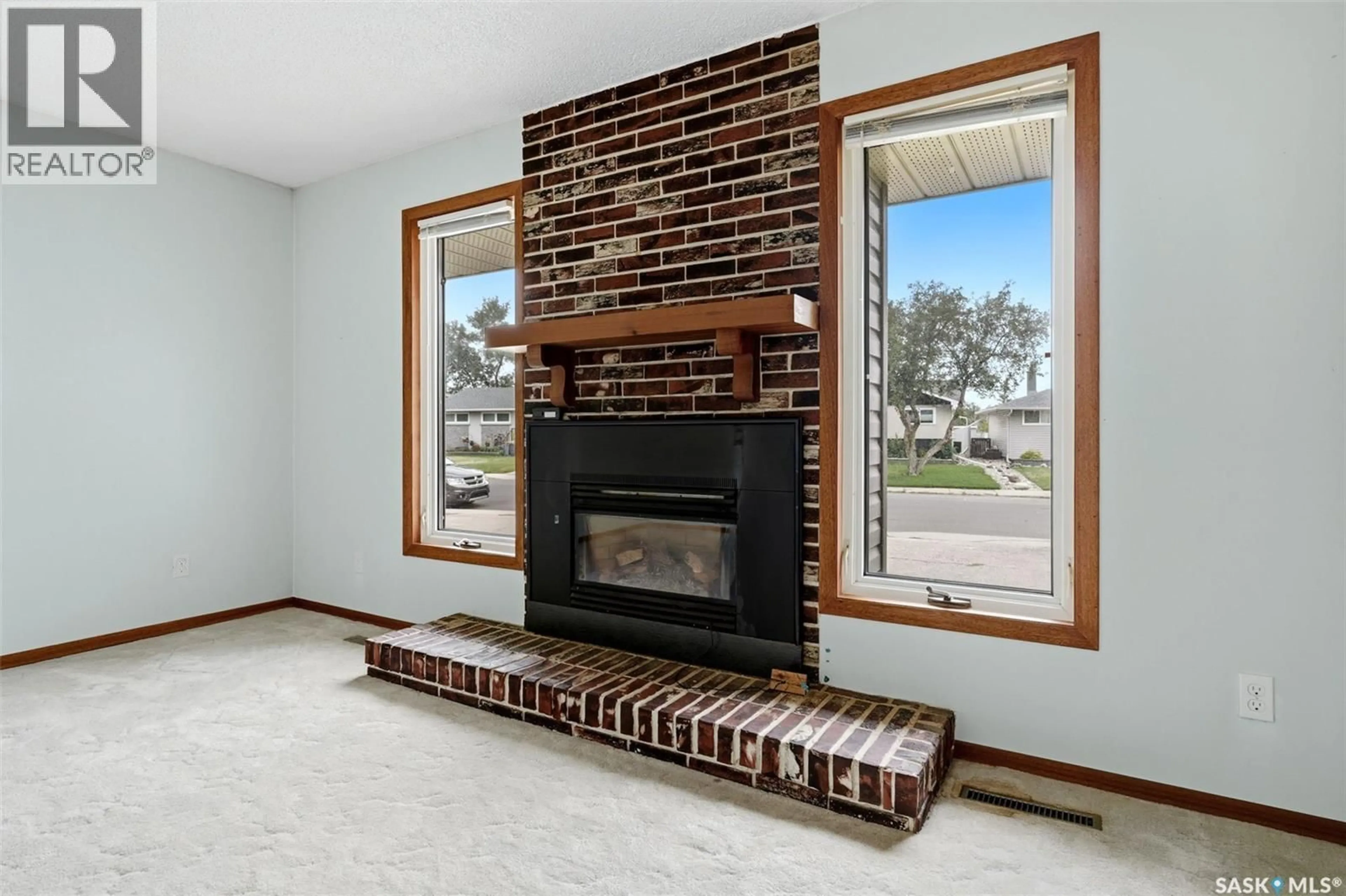 Unknown for 65 MCCAUL CRESCENT, Regina Saskatchewan S4R3X3