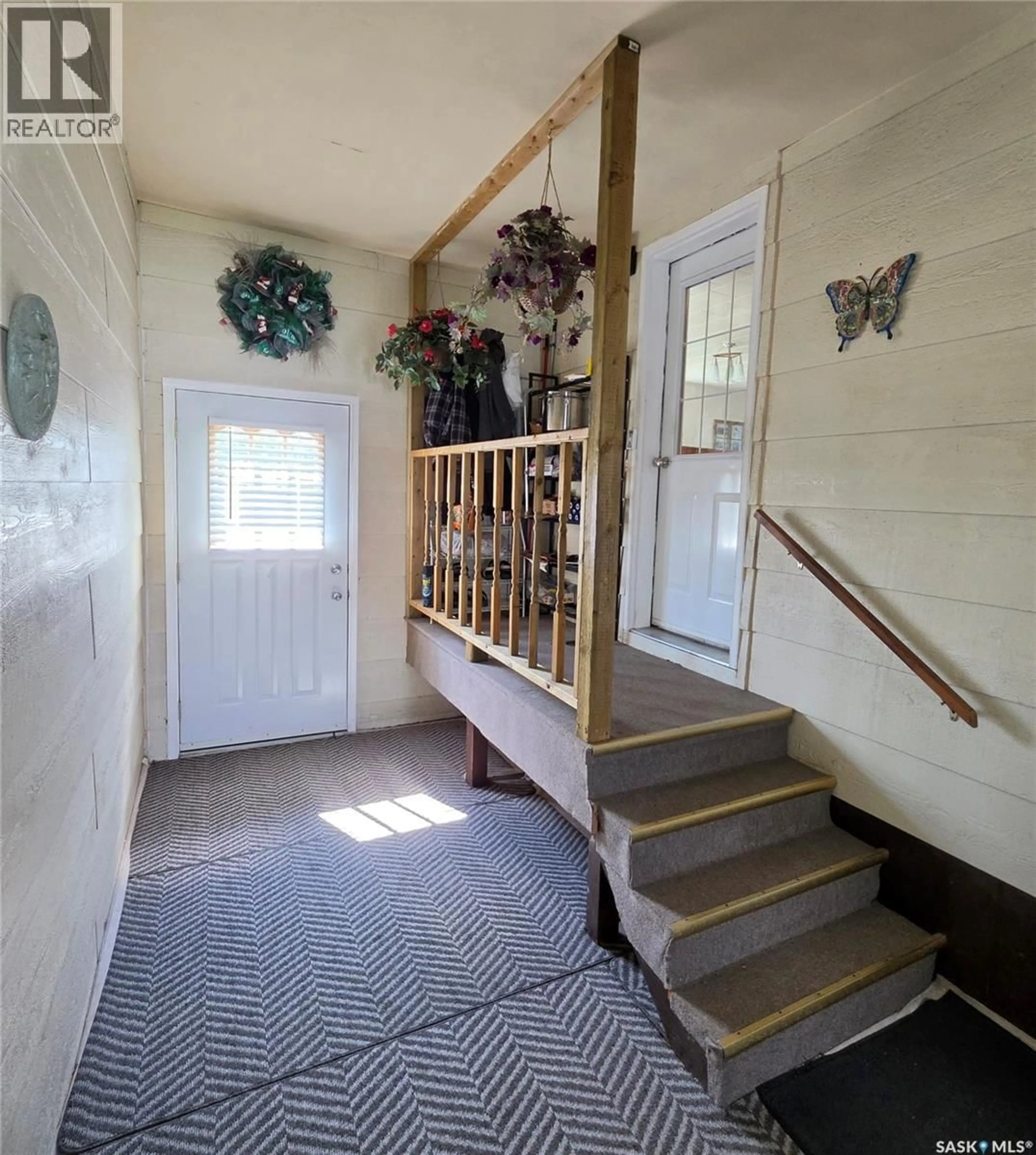 Indoor entryway for 425 COROFIN CRESCENT, Sturgis Saskatchewan S0A4A0