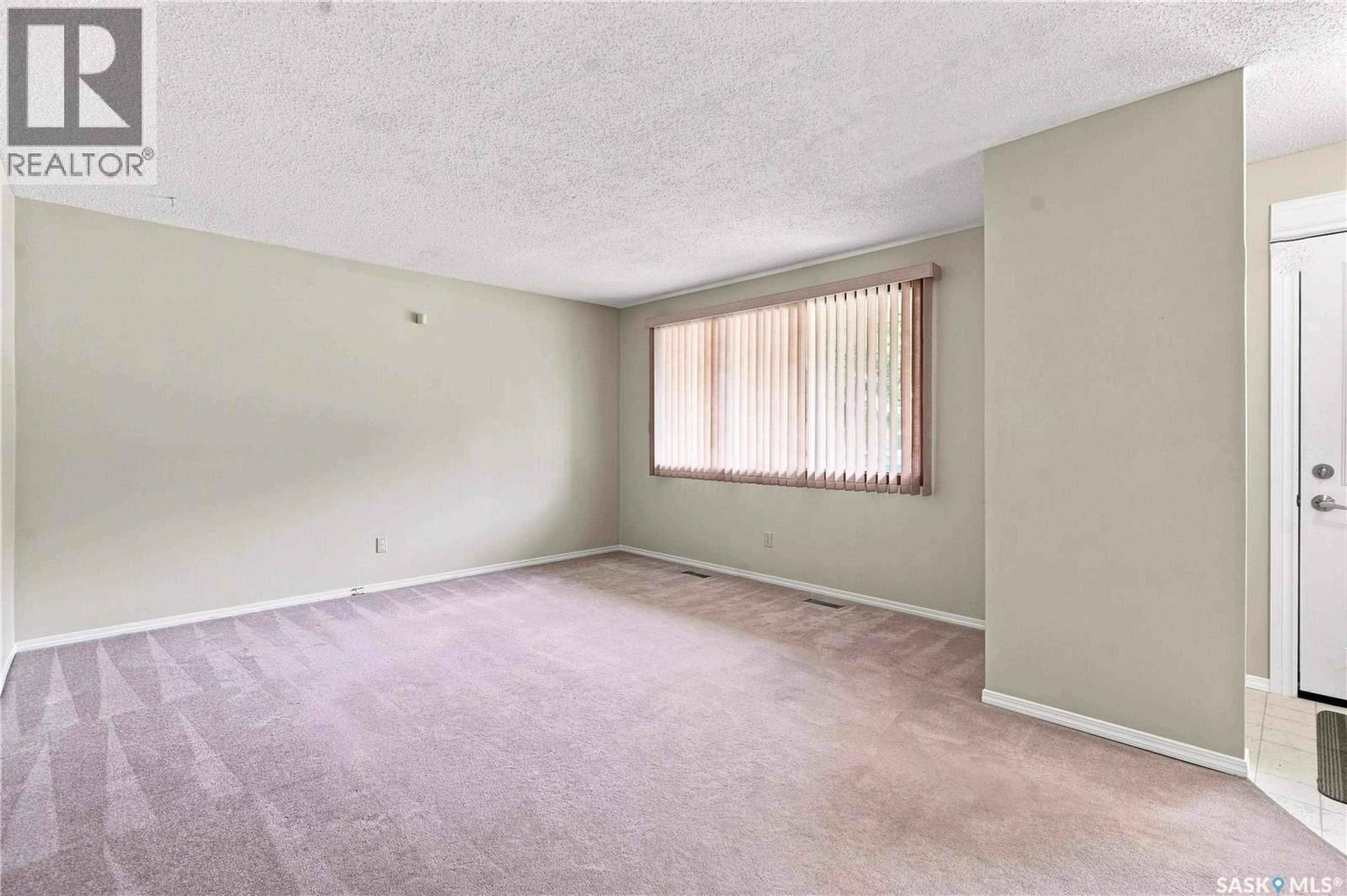 A pic of a room for 1813 RICHARDSON ROAD, Saskatoon Saskatchewan S7L4B6