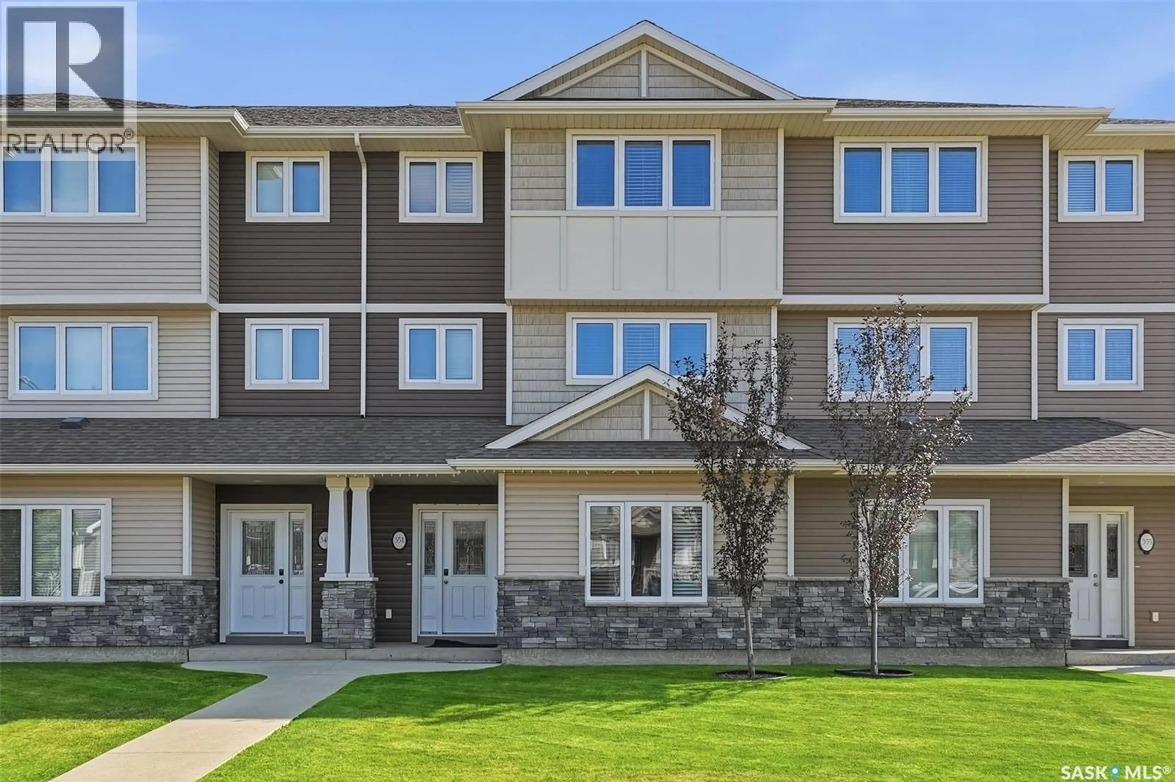 Home with vinyl exterior material, unknown for 351 PALLISER WAY, Saskatoon Saskatchewan S7L4Y6