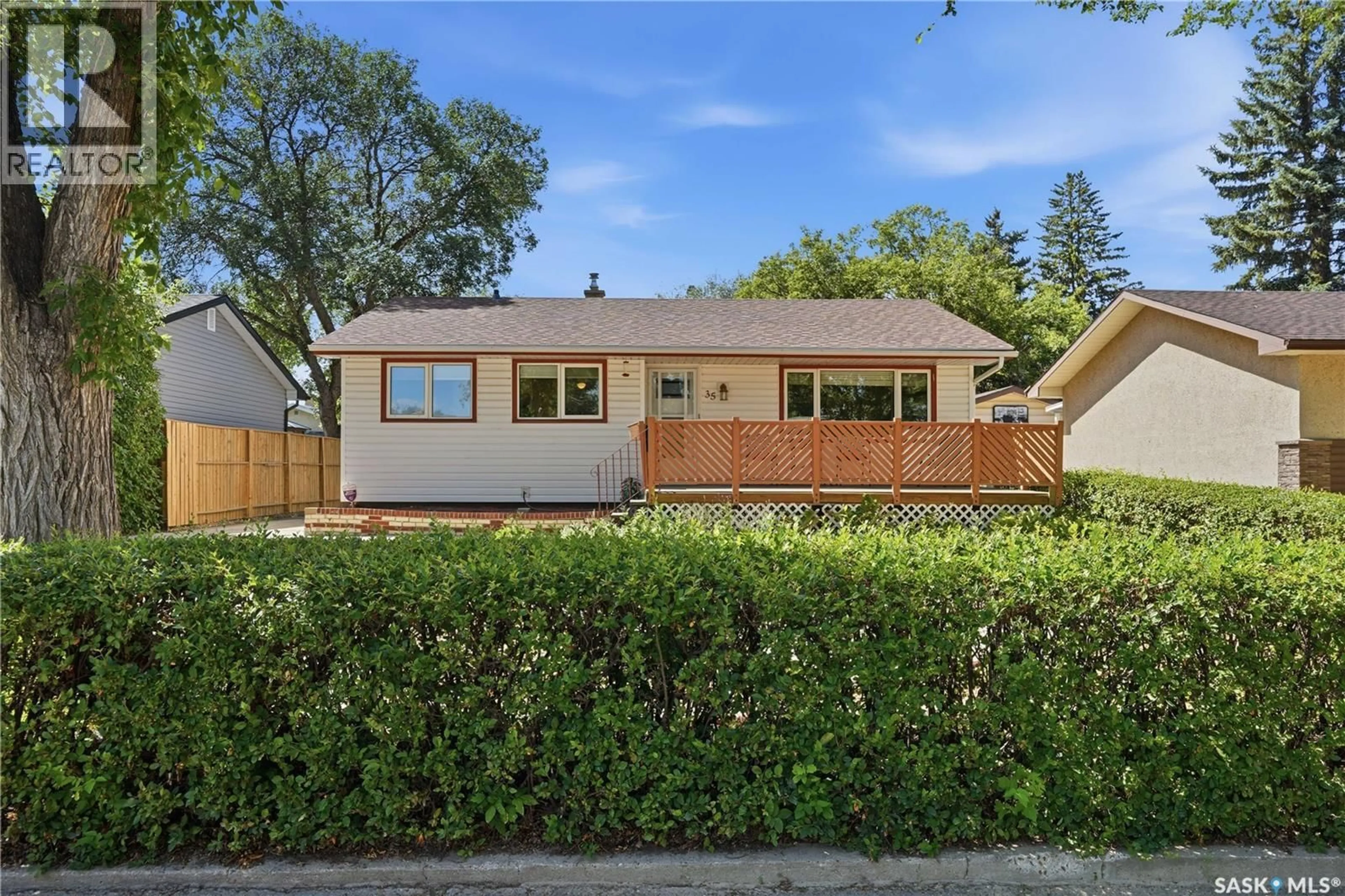 Unknown for 35 ELMVIEW ROAD, Regina Saskatchewan S4R0B1