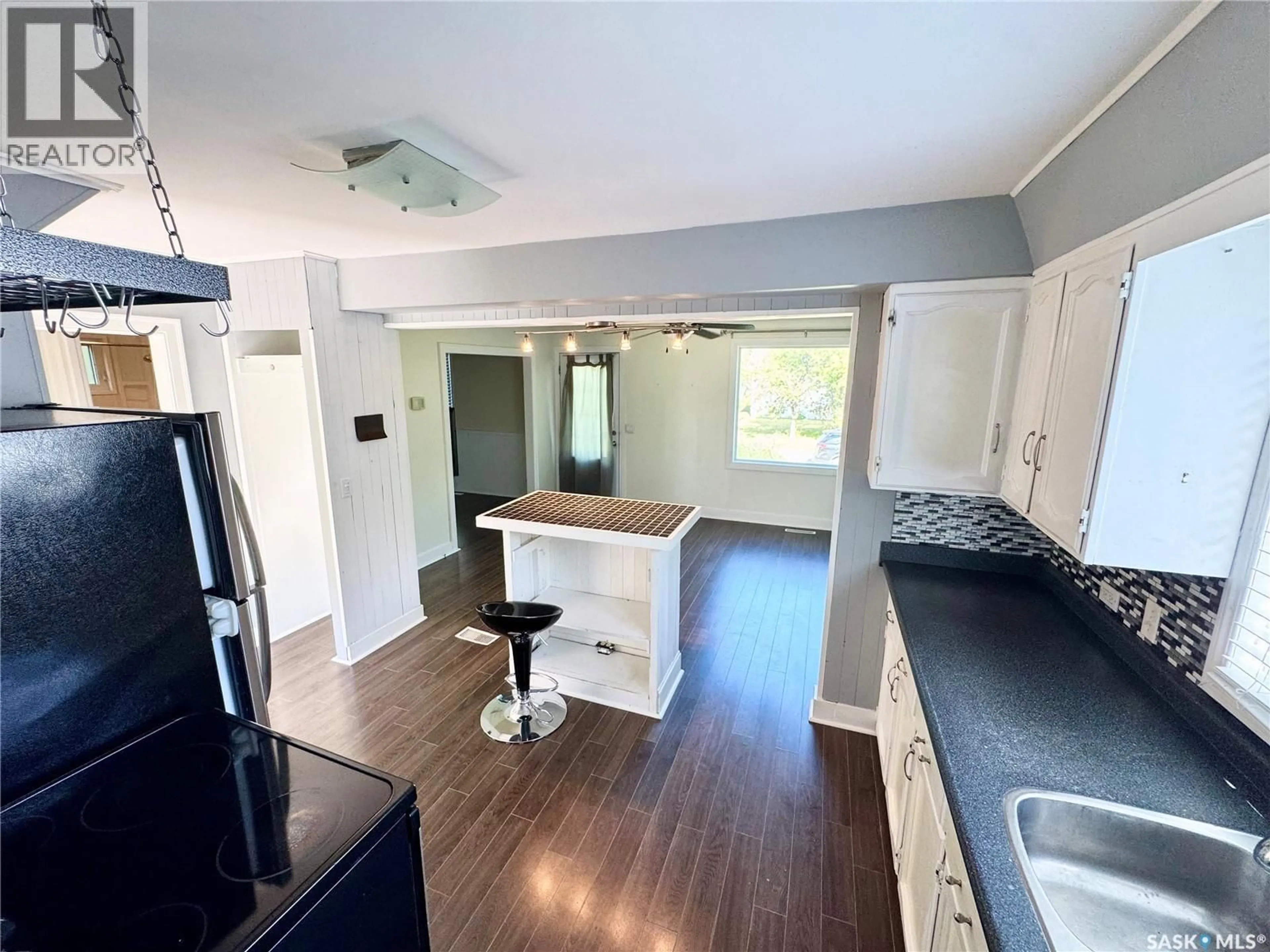 Open concept kitchen, unknown for 214 BATES STREET, Earl Grey Saskatchewan S0G0J5