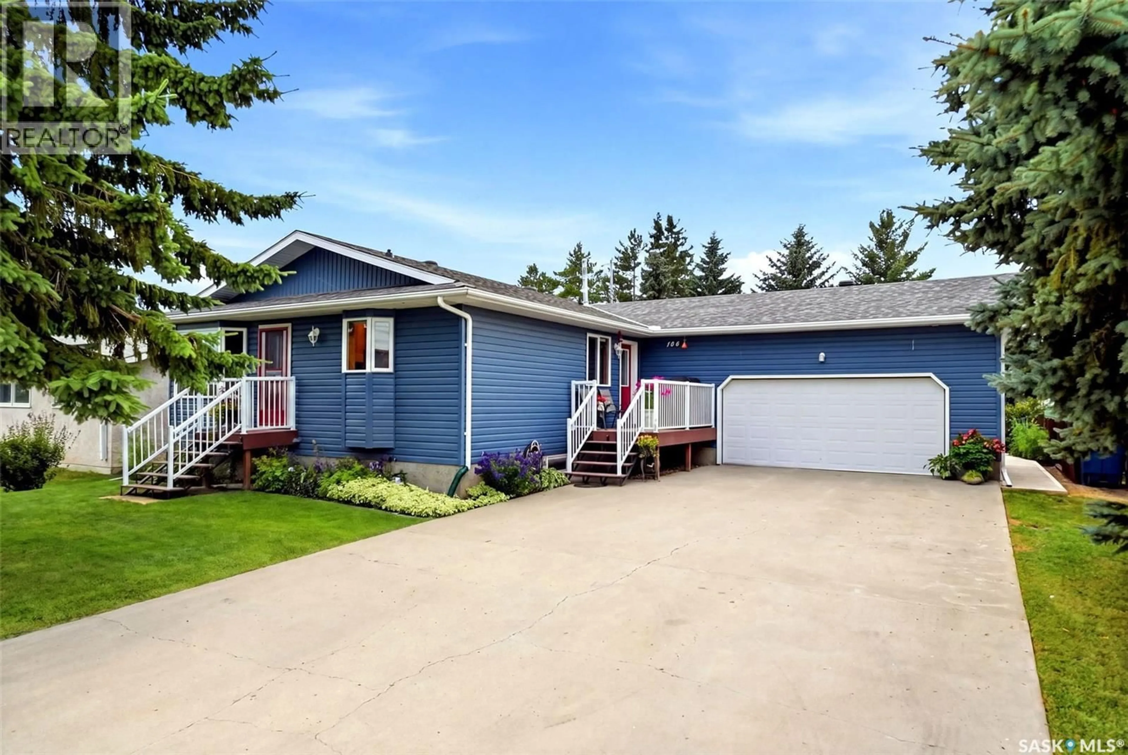 Home with vinyl exterior material, street for 104 FINDLAY STREET, Cupar Saskatchewan S0G0Y0