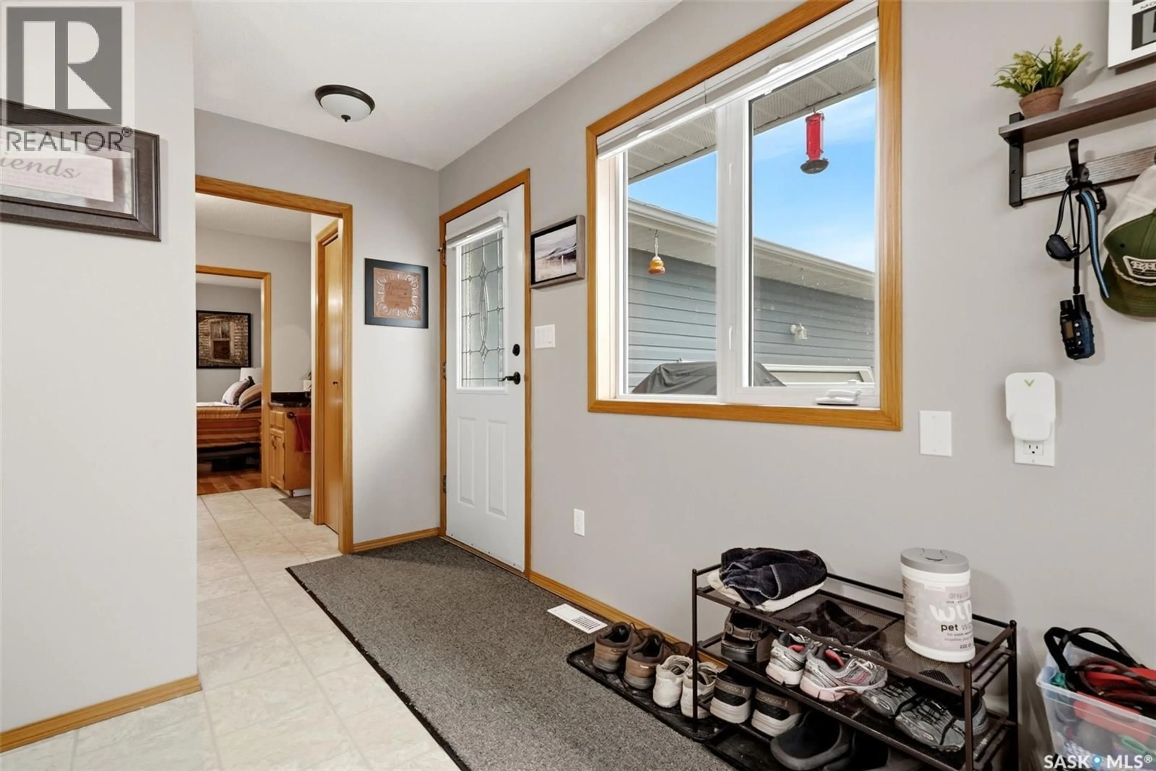 Indoor entryway for 104 FINDLAY STREET, Cupar Saskatchewan S0G0Y0