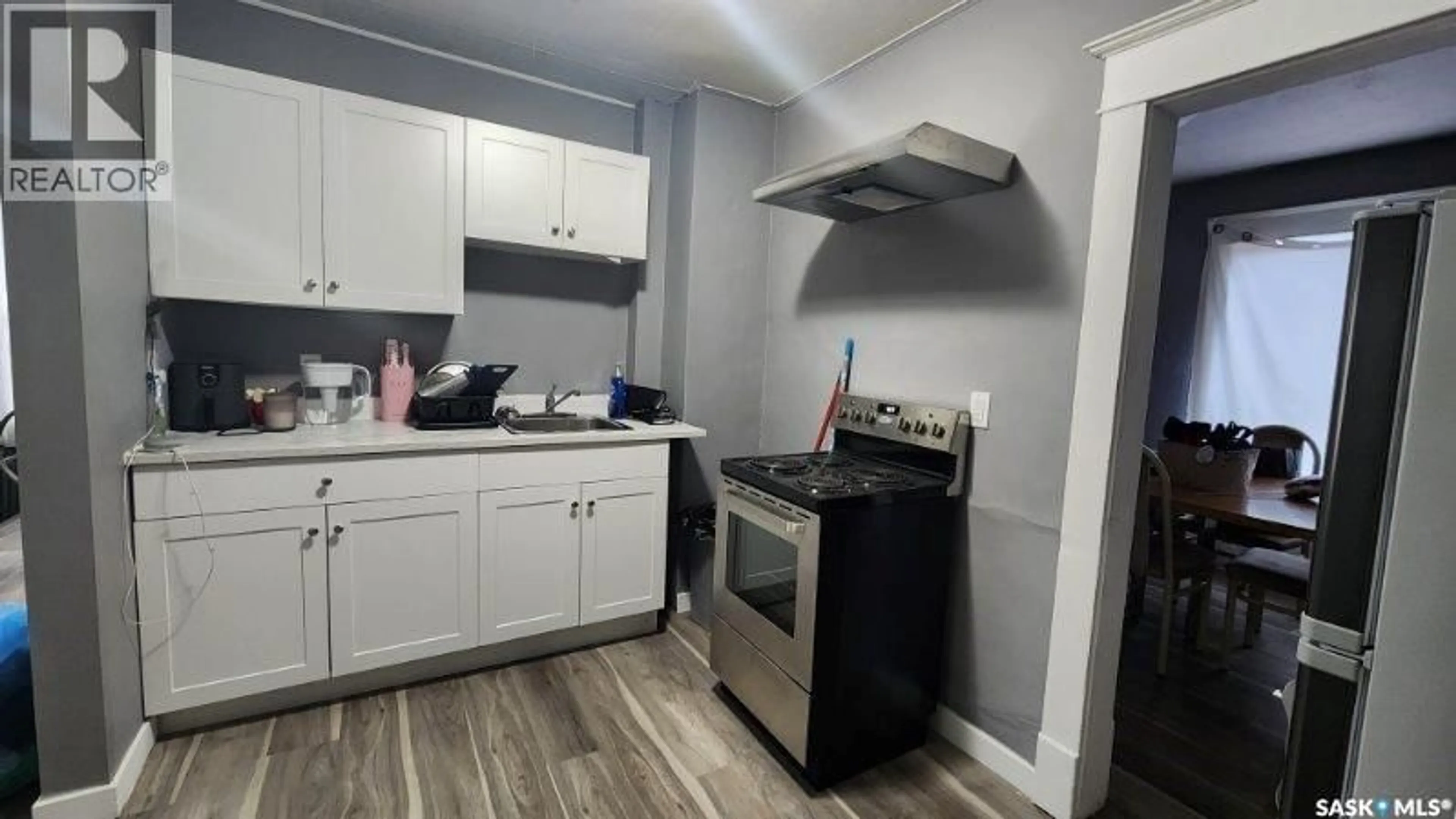 Standard kitchen, unknown for 1232 106TH STREET, North Battleford Saskatchewan S9A1X2