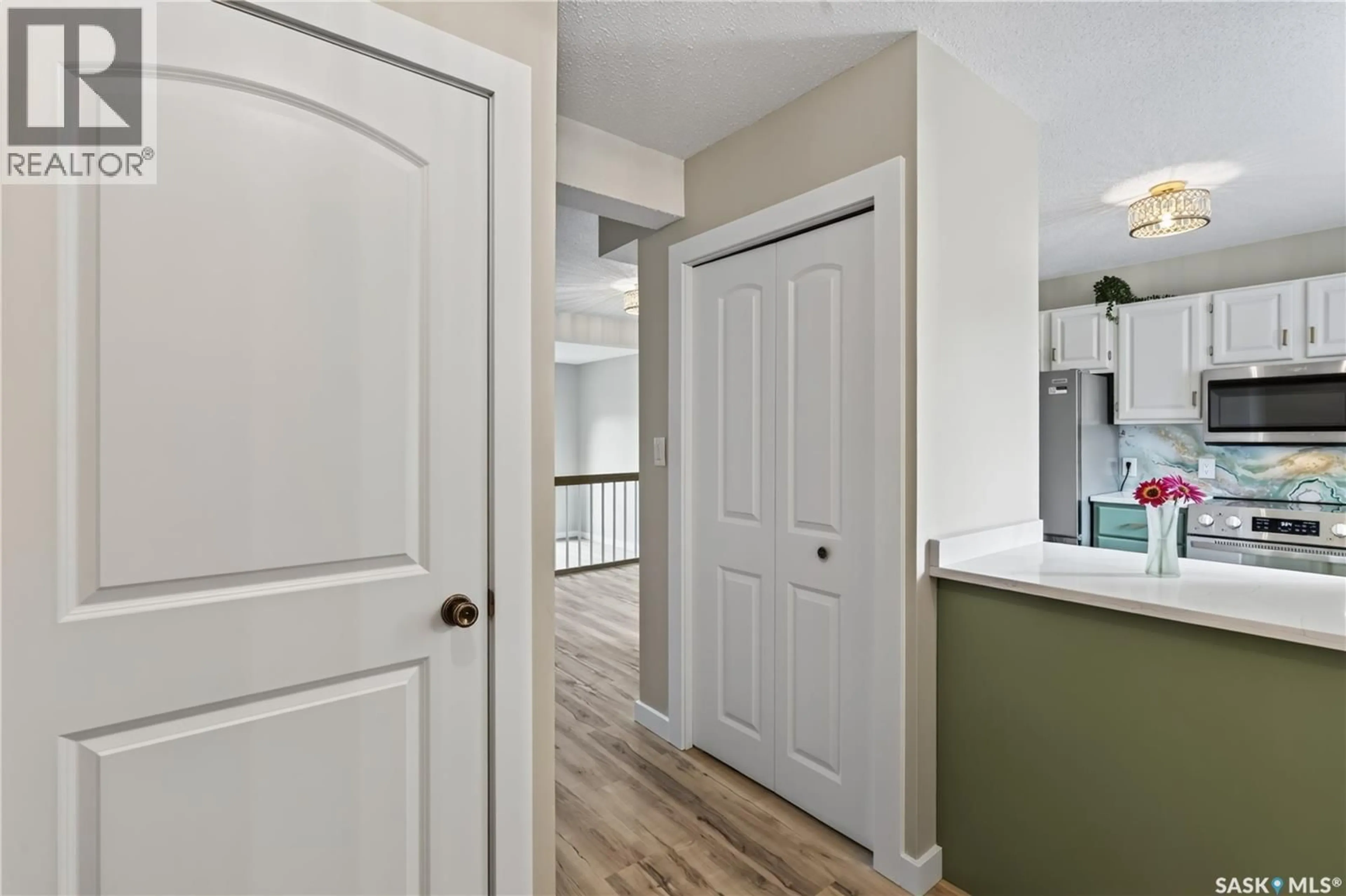 Indoor entryway for 309 7TH AVENUE, Humboldt Saskatchewan S0K2A0