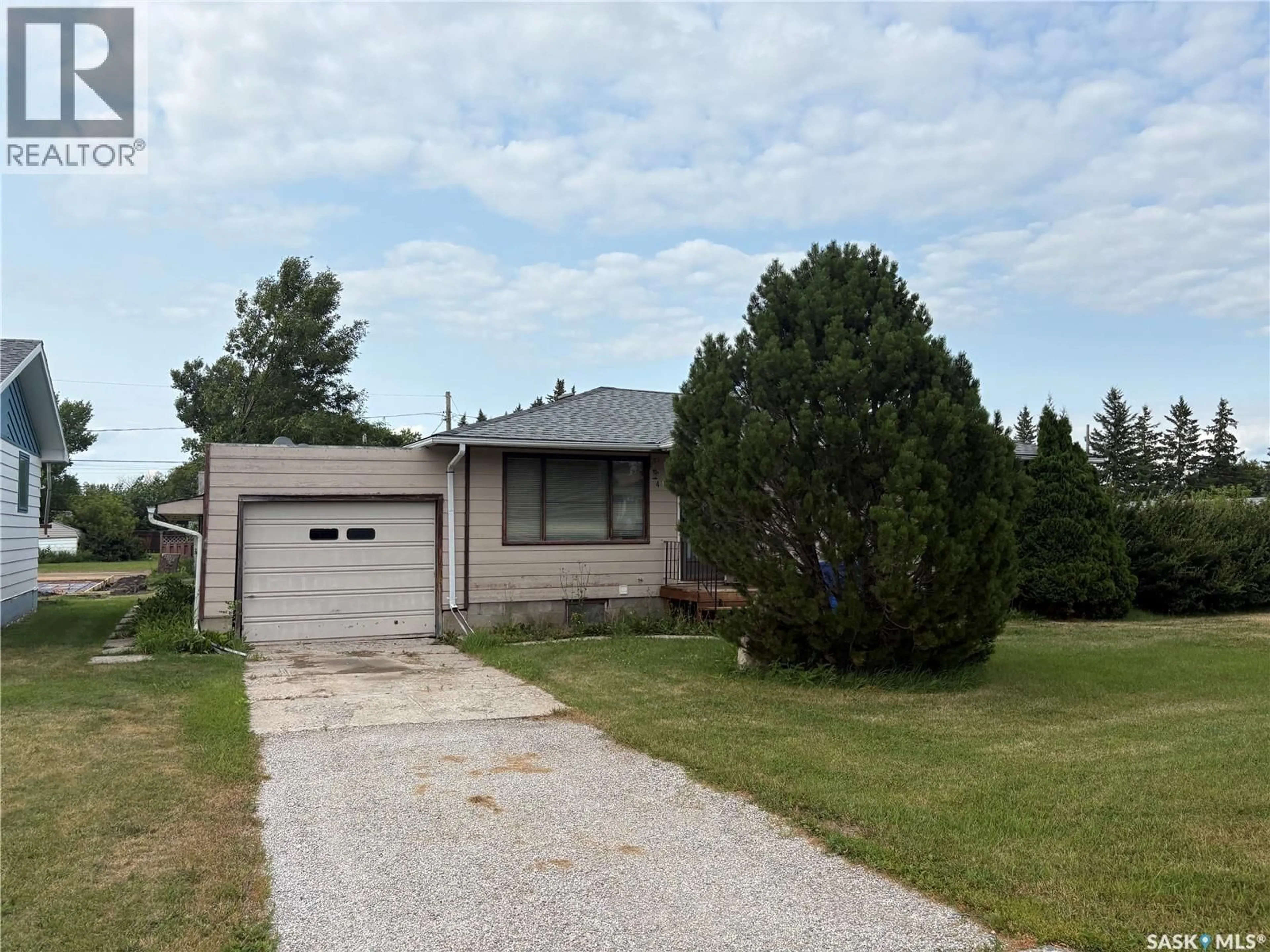 Unknown for 415 SASKATCHEWAN AVENUE, Foam Lake Saskatchewan S0A1A0