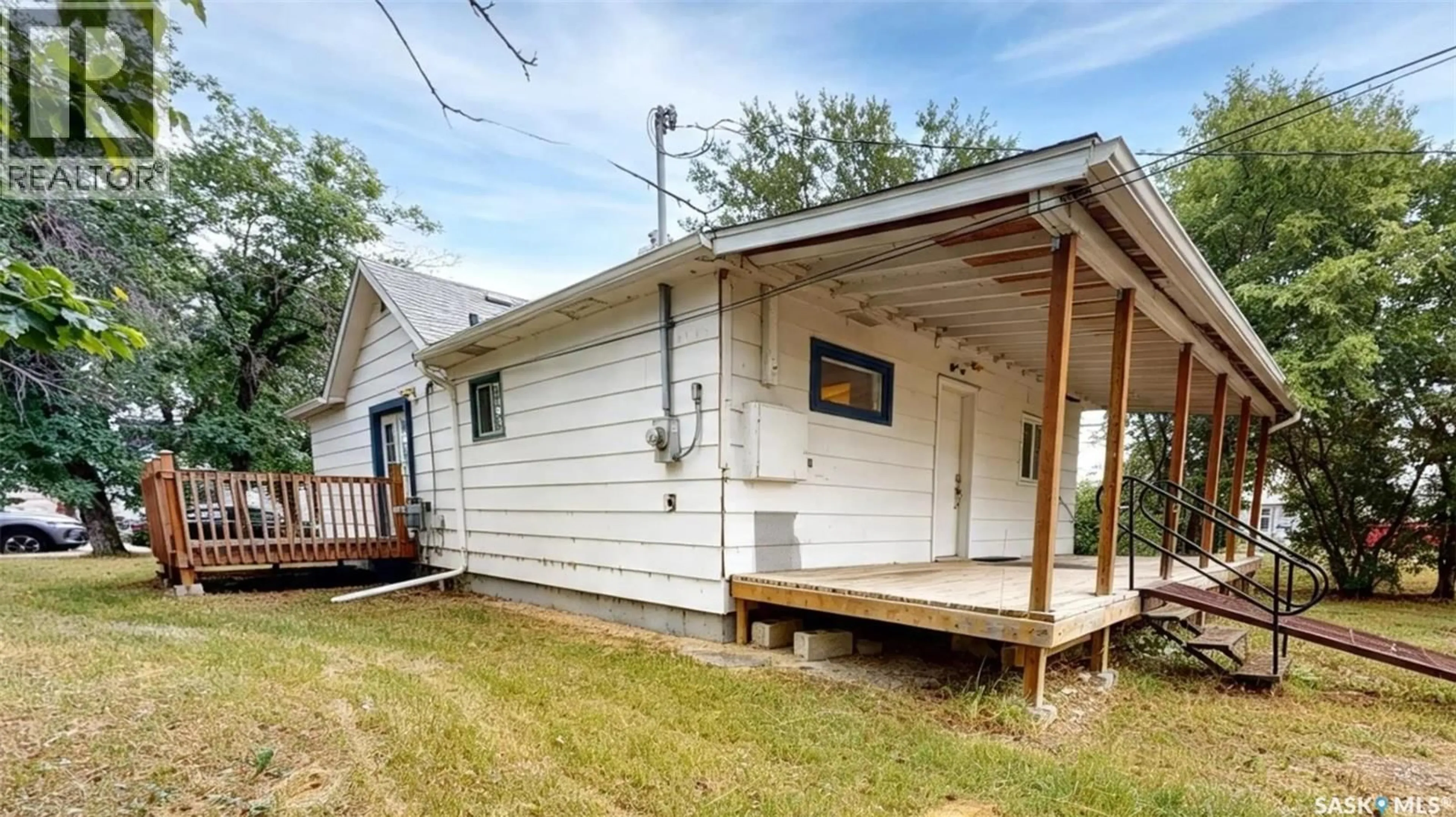 Unknown for 102-104 MARSH STREET, Maple Creek Saskatchewan S0N1N0