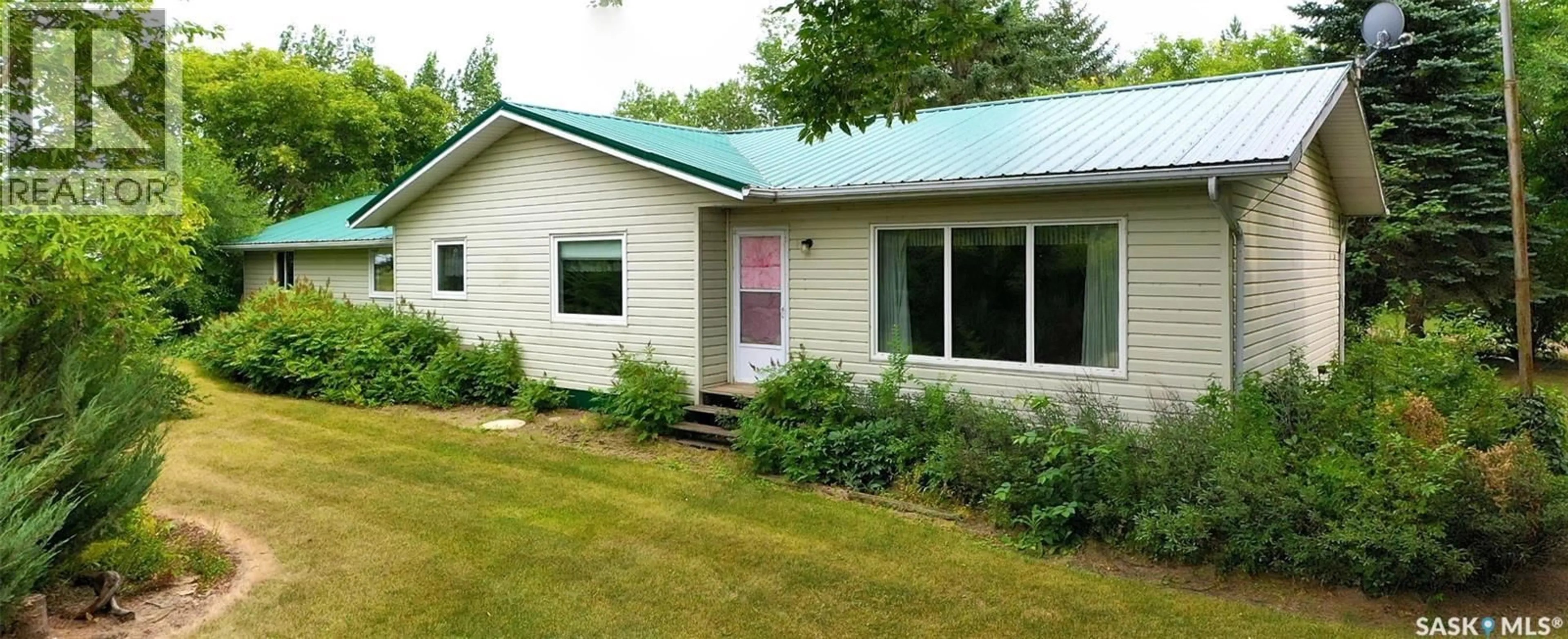 Home with vinyl exterior material, building for 100 HENDERSON STREET, Grayson Saskatchewan S0A1E0