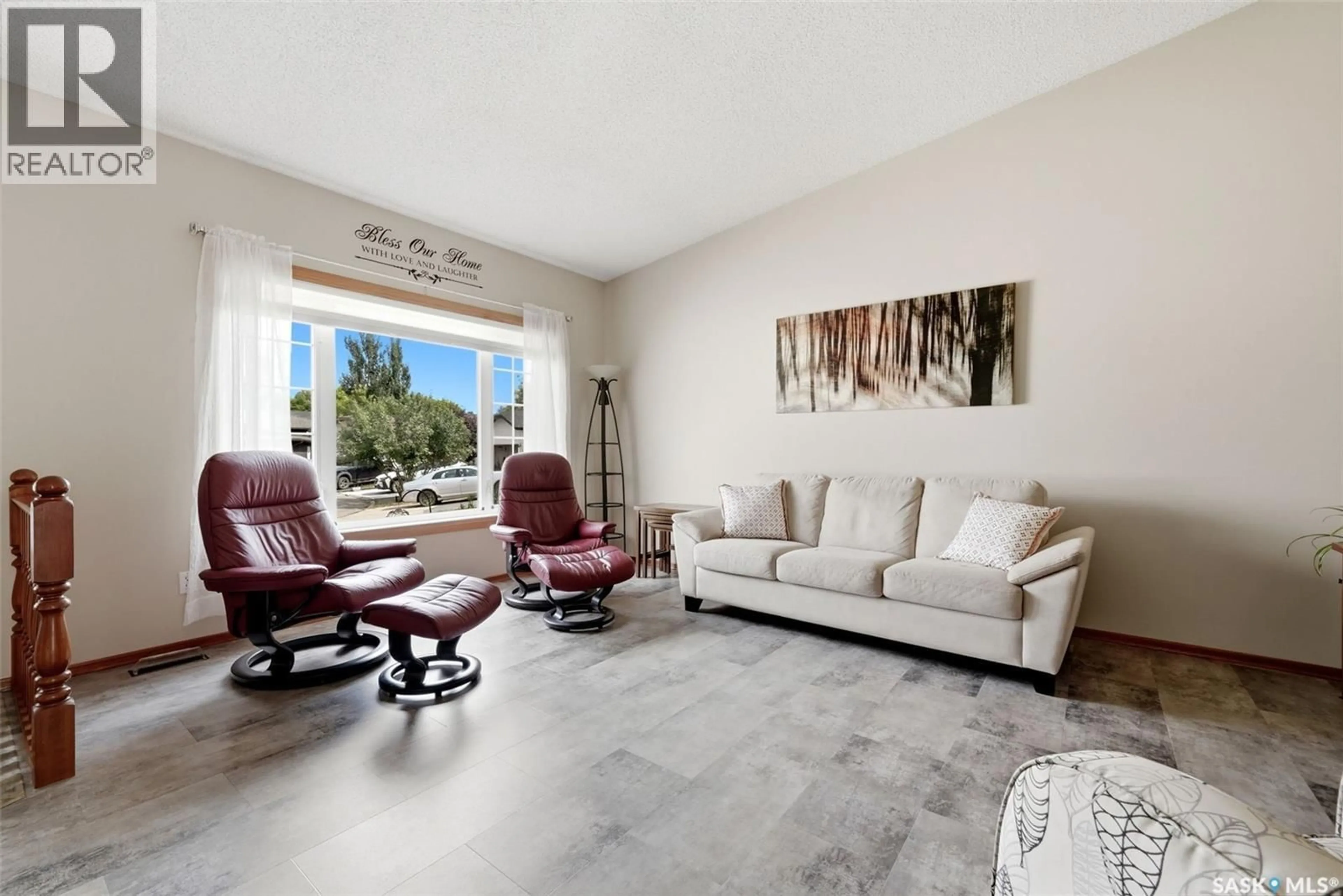Living room with furniture, unknown for 5831 KEFFNER BAY, Regina Saskatchewan S4X4B8